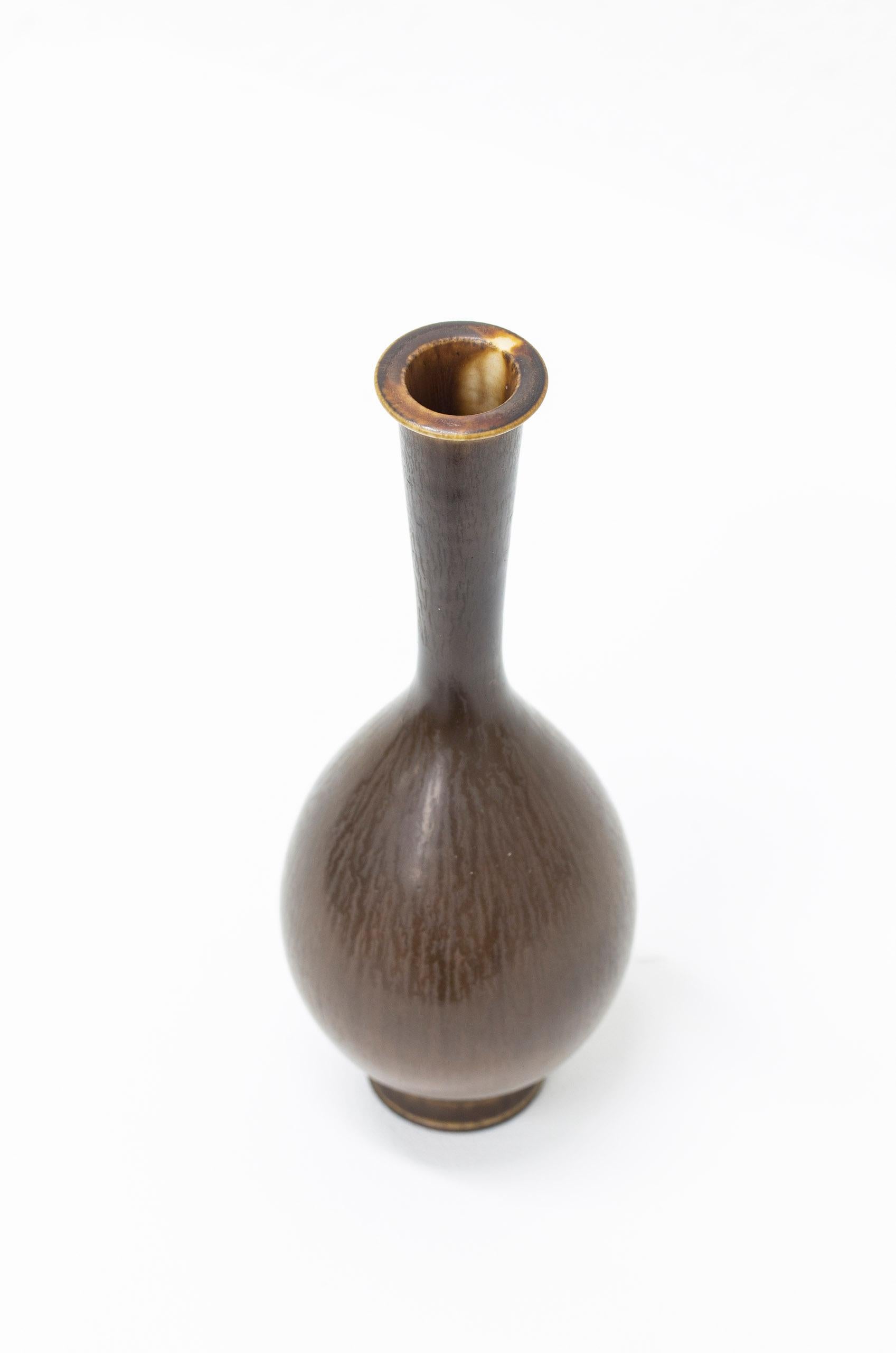 Scandinavian Modern Stoneware Vase by Berndt Friberg with Brown Hare Furs Glaze, Gustavsberg, Sweden For Sale