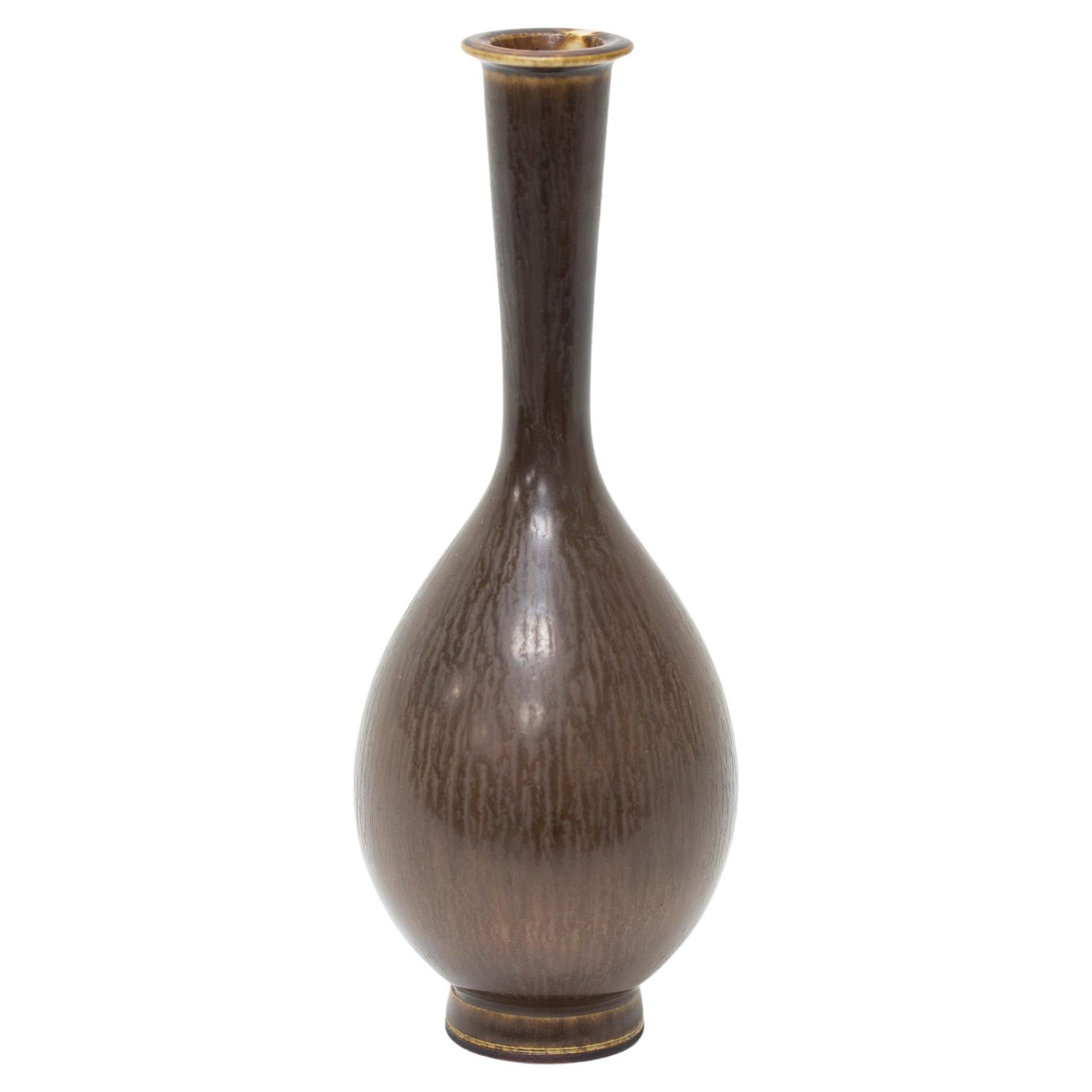 Vase aus Steingut von Berndt Friberg mit brauner Harzpelzglasur, Gustavsberg, Schweden
