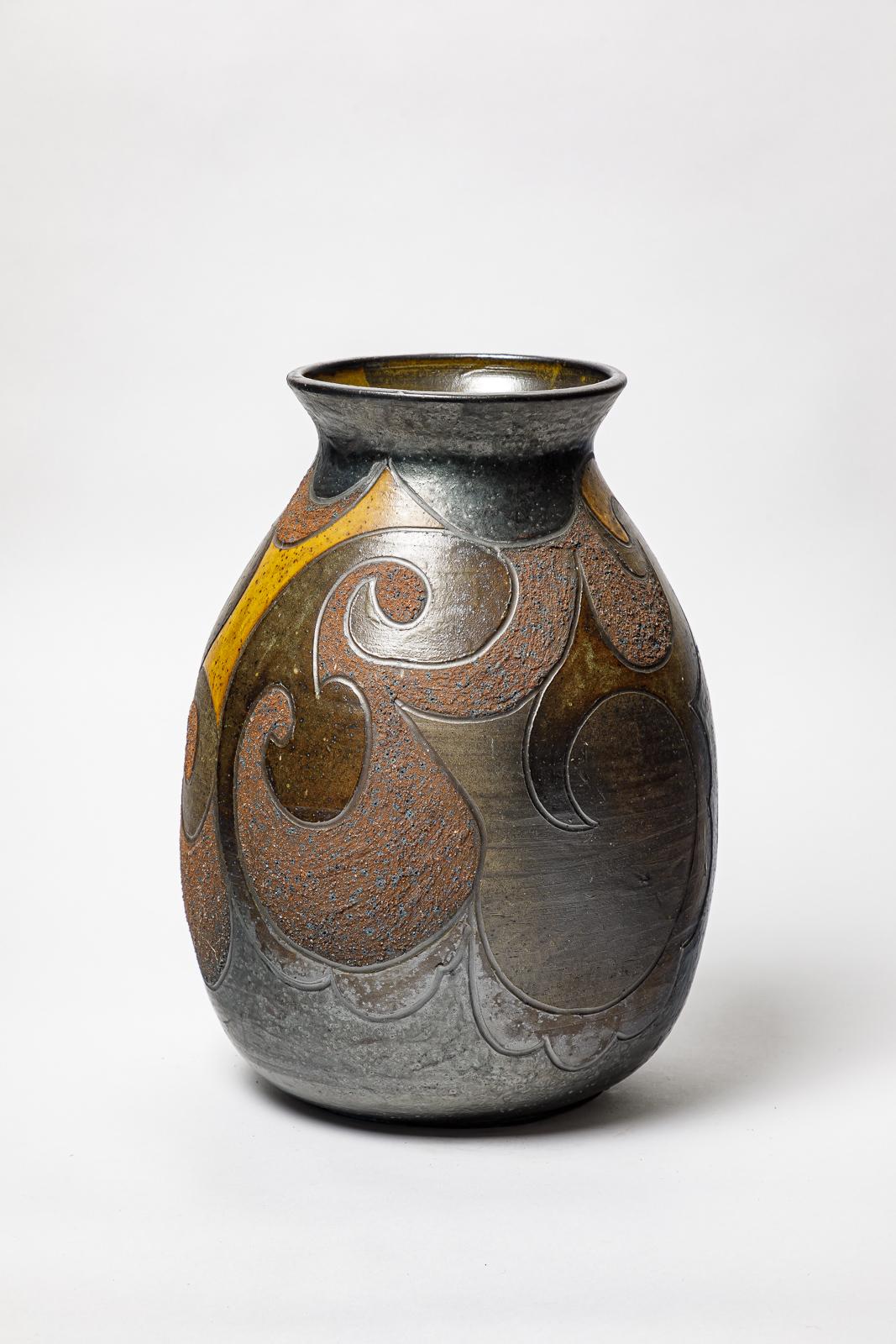 Beaux Arts Stoneware vase by Georges Martin, circa 1970-1980. For Sale