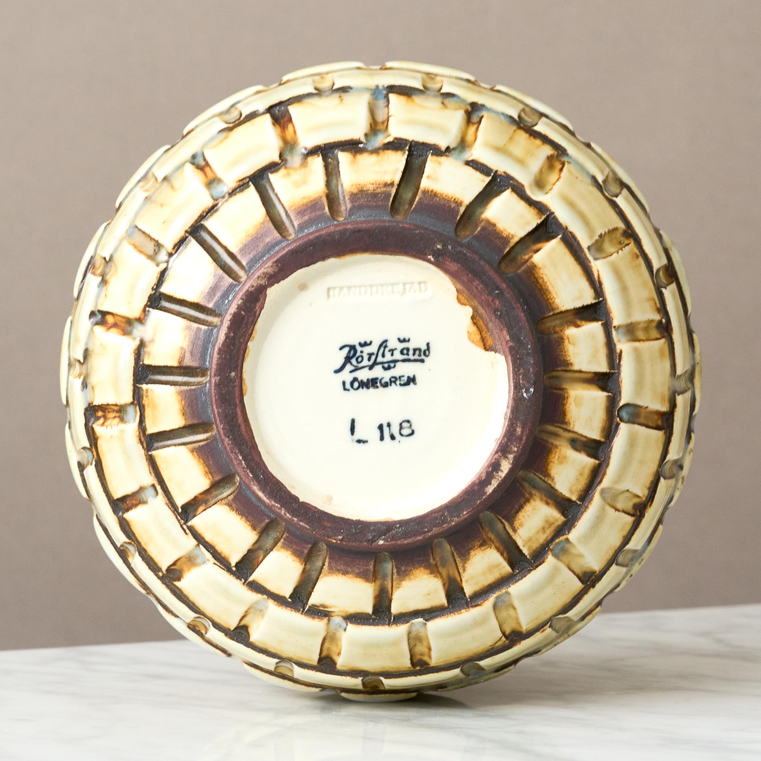 Vaso in gres di Gertrud Lönegren, Rörstrand, Svezia, 1930. Art Deco, Giallo. in vendita 1