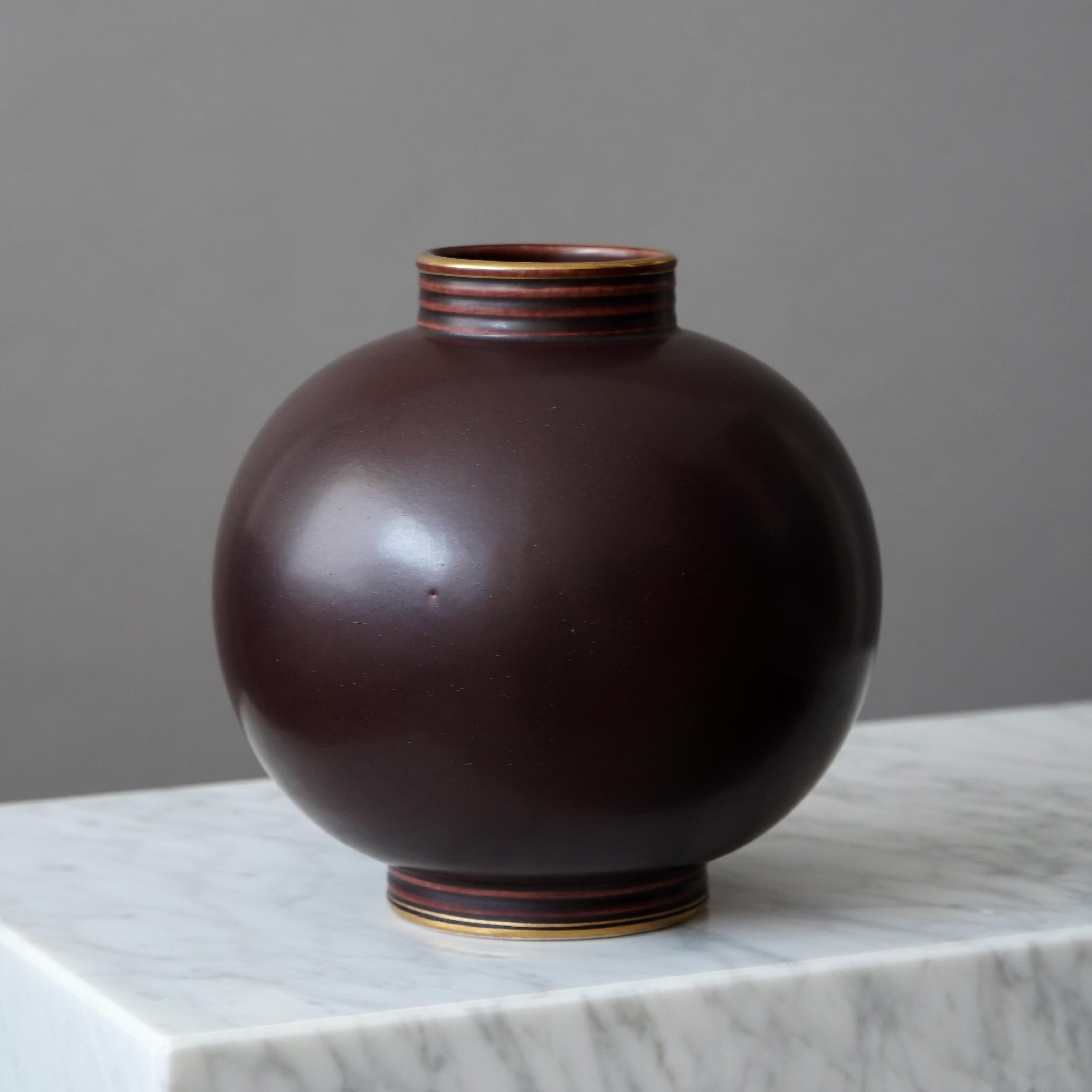 Vase en grès par Gunnar Nylund pour Rorstrand, Suède, années 1930 Bon état - En vente à Malmö, SE