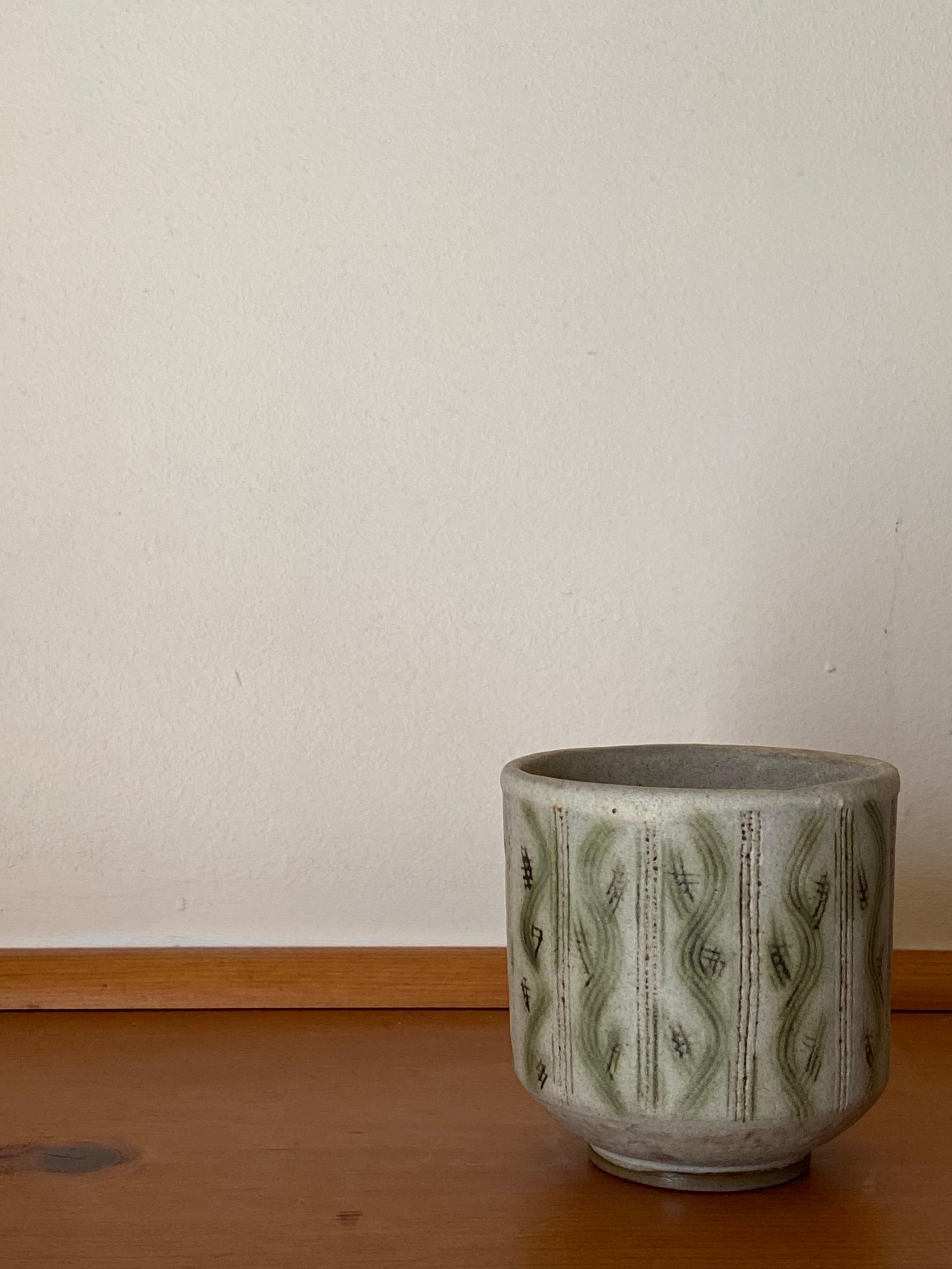 Vaso in gres di Nancy Wickham del Vermont Workshop ex. Design Technics in vendita 4