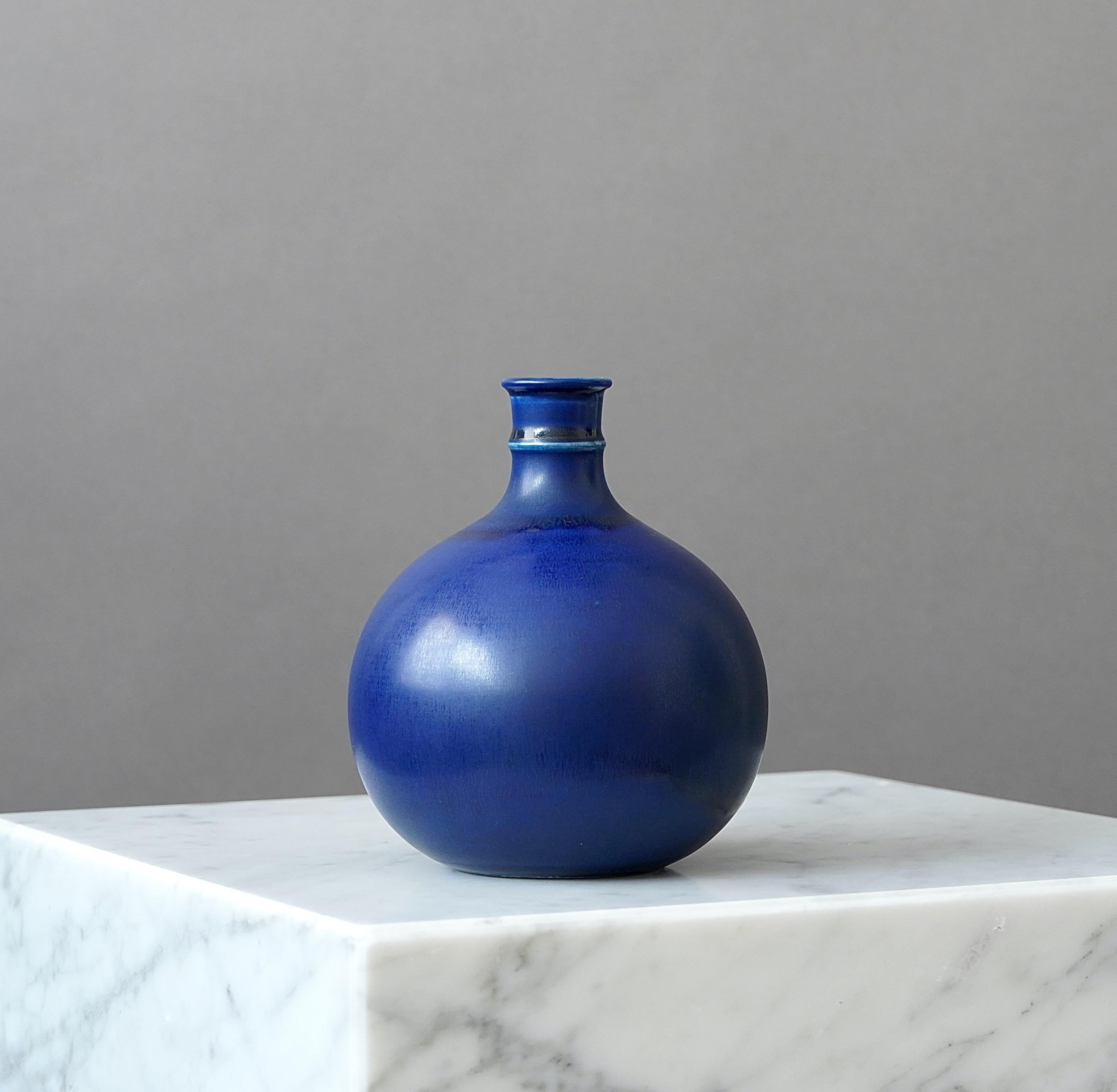 Swedish Stoneware Vase by Stig Lindberg for Gustavsberg Studio, Sweden, 1950s For Sale