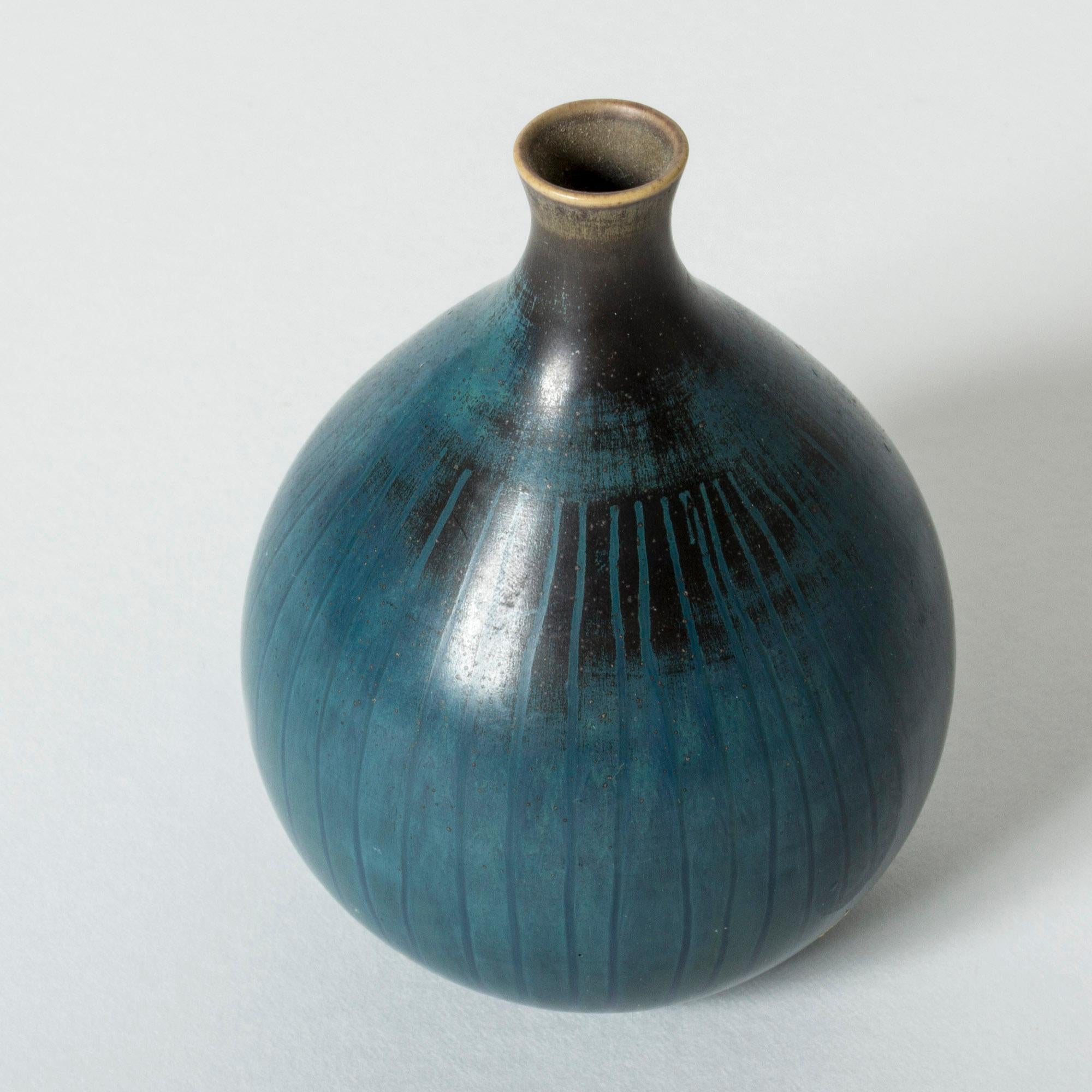 Scandinavian Modern Stoneware Vase by Stig Lindberg, Gustavsberg, Sweden, 1960s