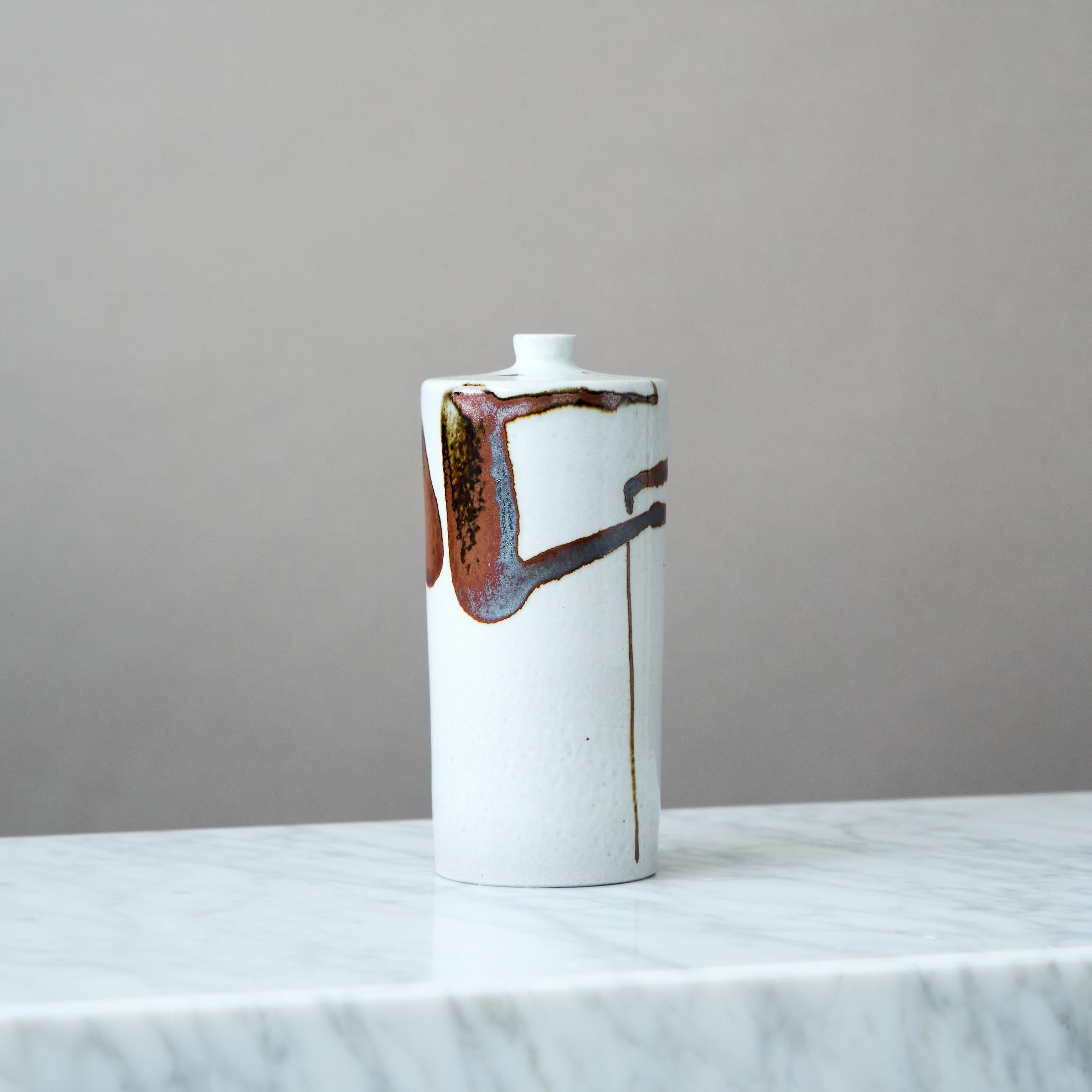 Stoneware Vase by Swedish Ceramist Claes Thell, 1996. White/Grey For Sale 1