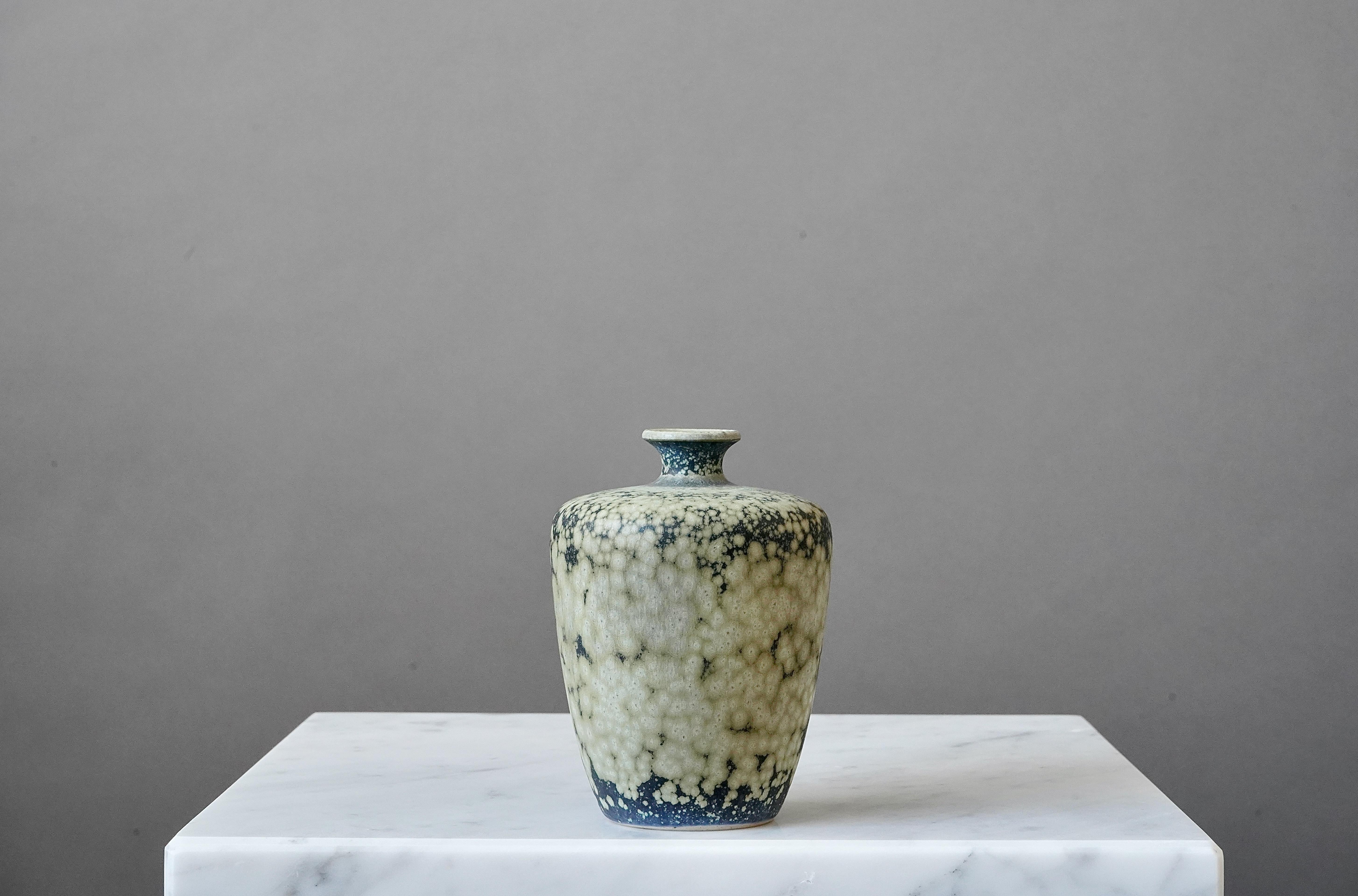 Stoneware Vase by Swedish Ceramist Rolf Palm, 1980 For Sale 2