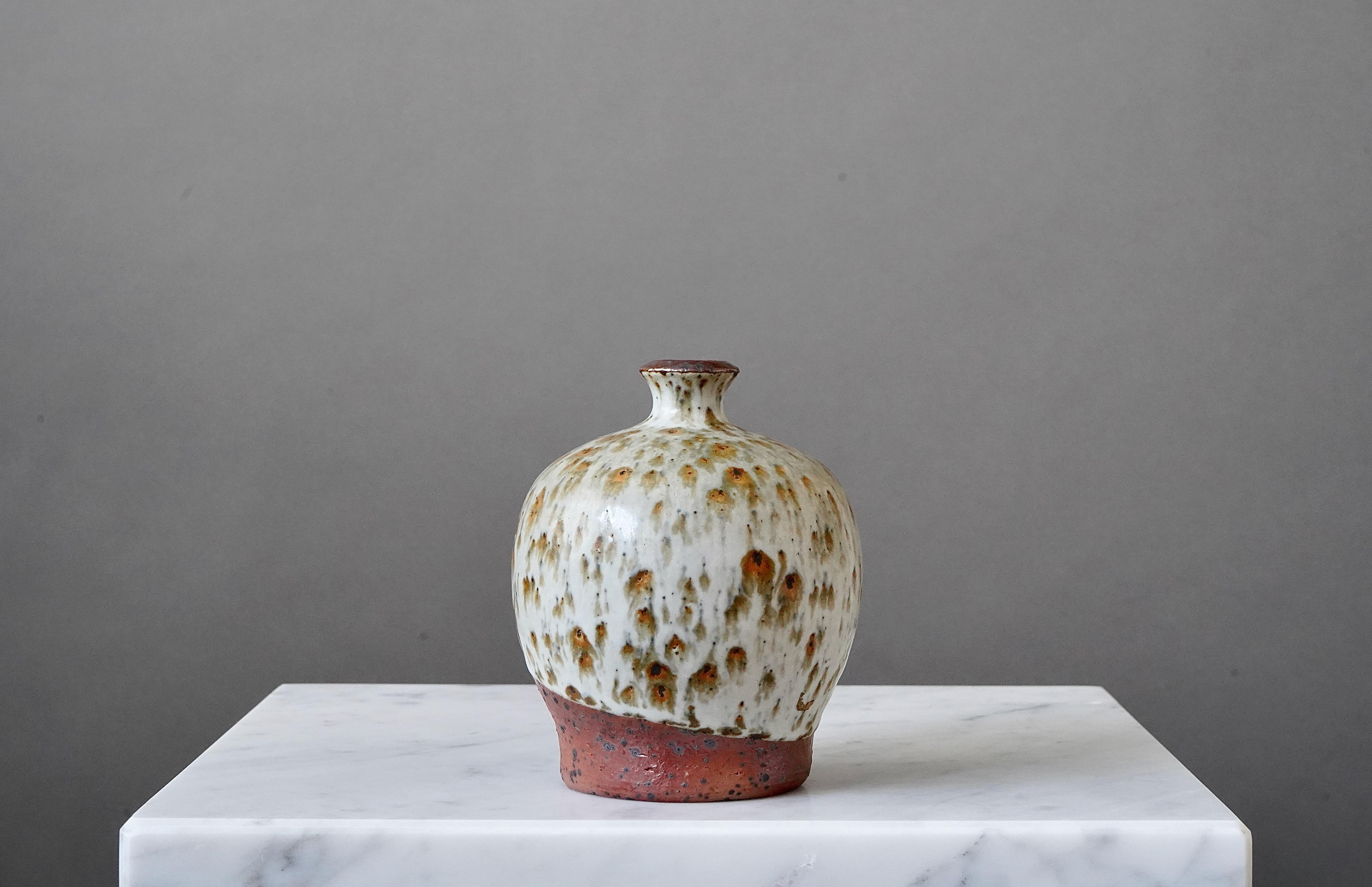 Vase aus Steingut des schwedischen Keramikers Rolf Palm, 1981 (Gedrechselt) im Angebot