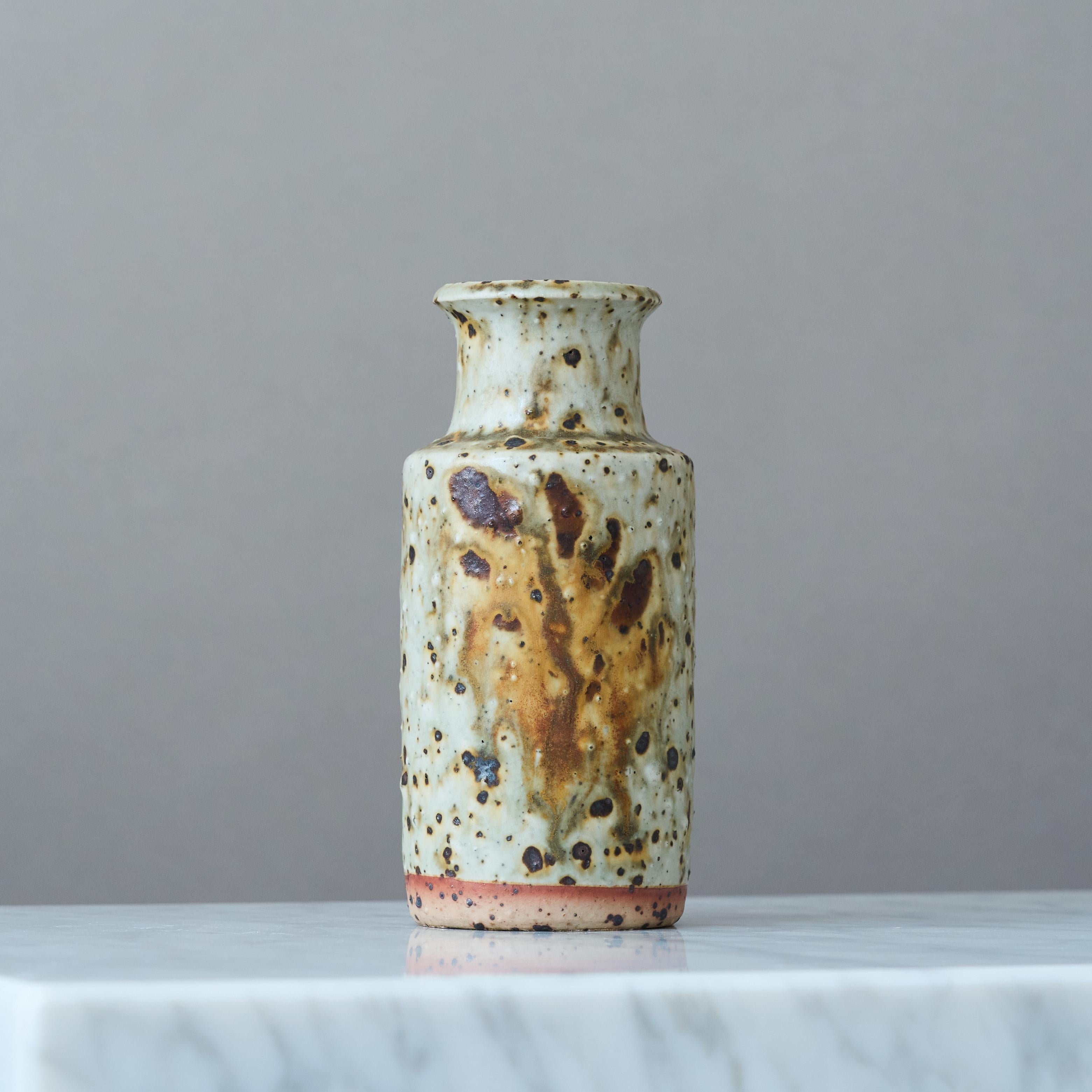 Mid-Century Modern Stoneware Vase by Swedish Ceramist Rolf Palm, 1982 For Sale