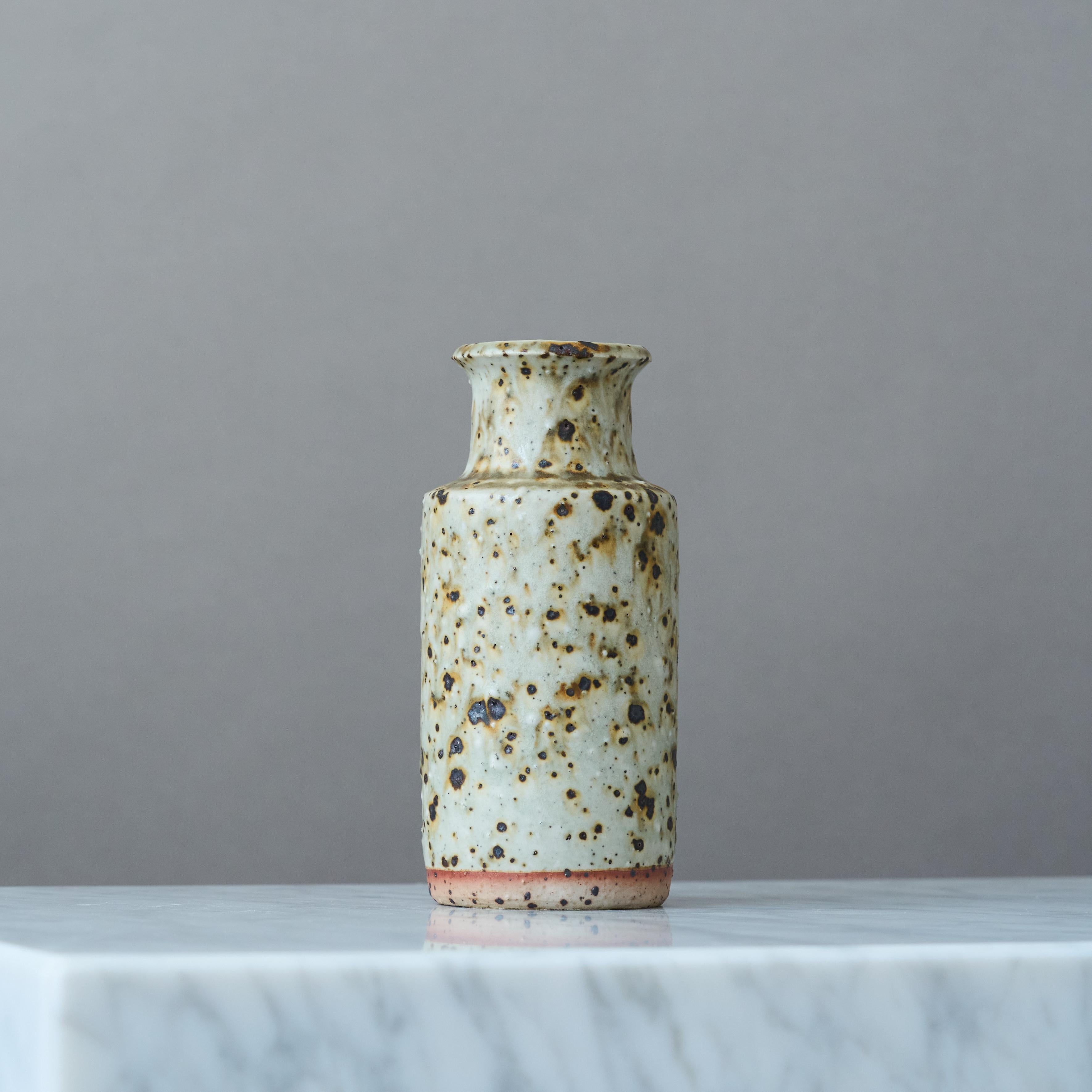 Glazed Stoneware Vase by Swedish Ceramist Rolf Palm, 1982 For Sale