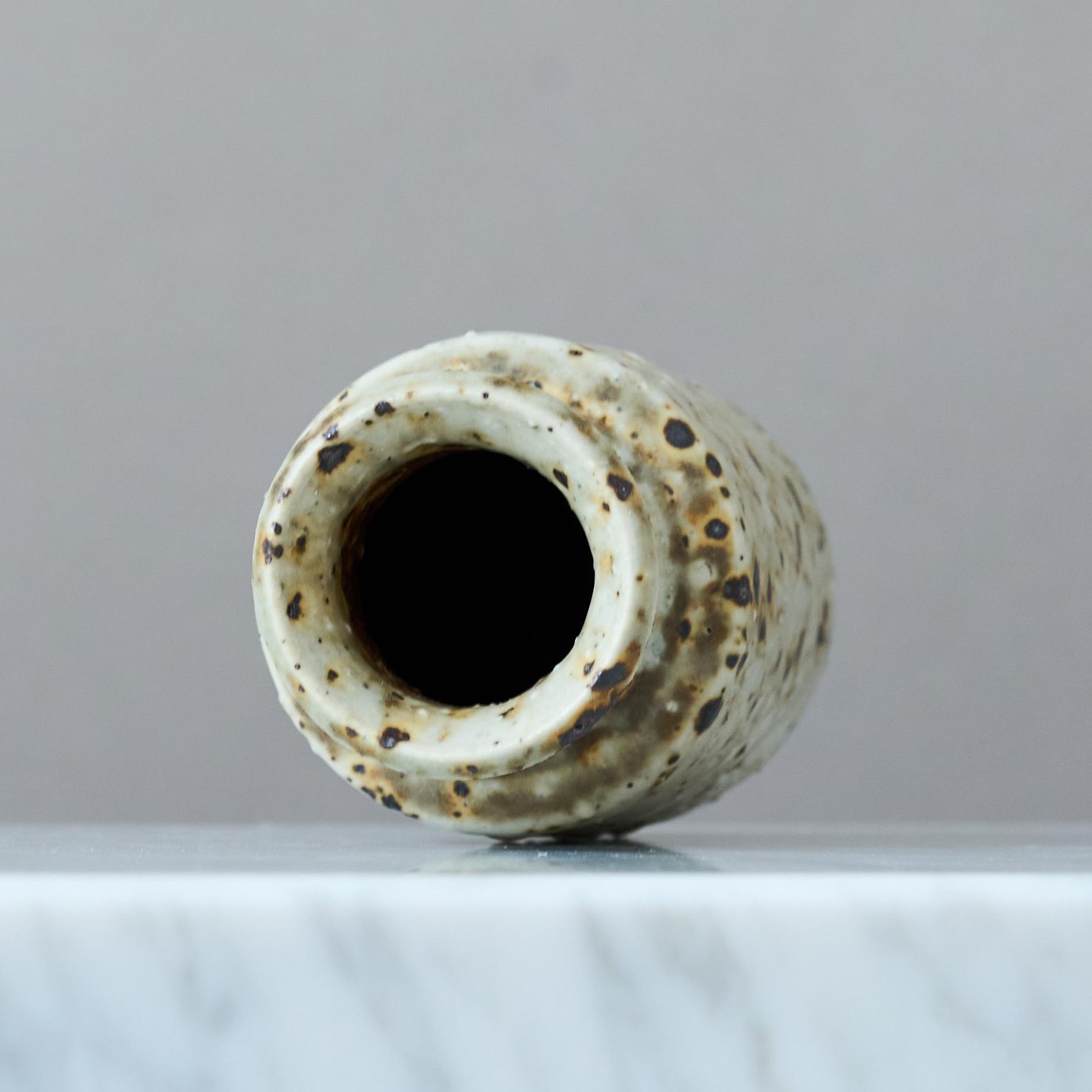 Stoneware Vase by Swedish Ceramist Rolf Palm, 1982 In Good Condition For Sale In Malmö, SE