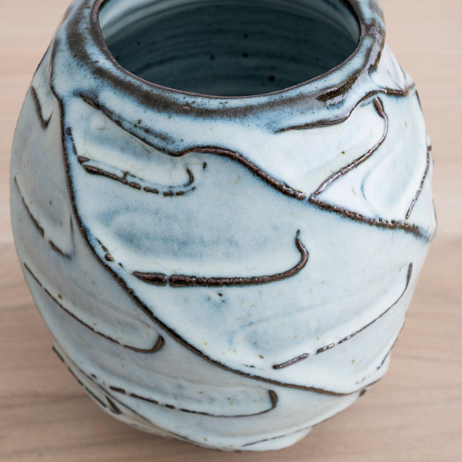 Vase aus Steingut mit nudefarbener Glasur von Mats Svensson (Skandinavische Moderne) im Angebot