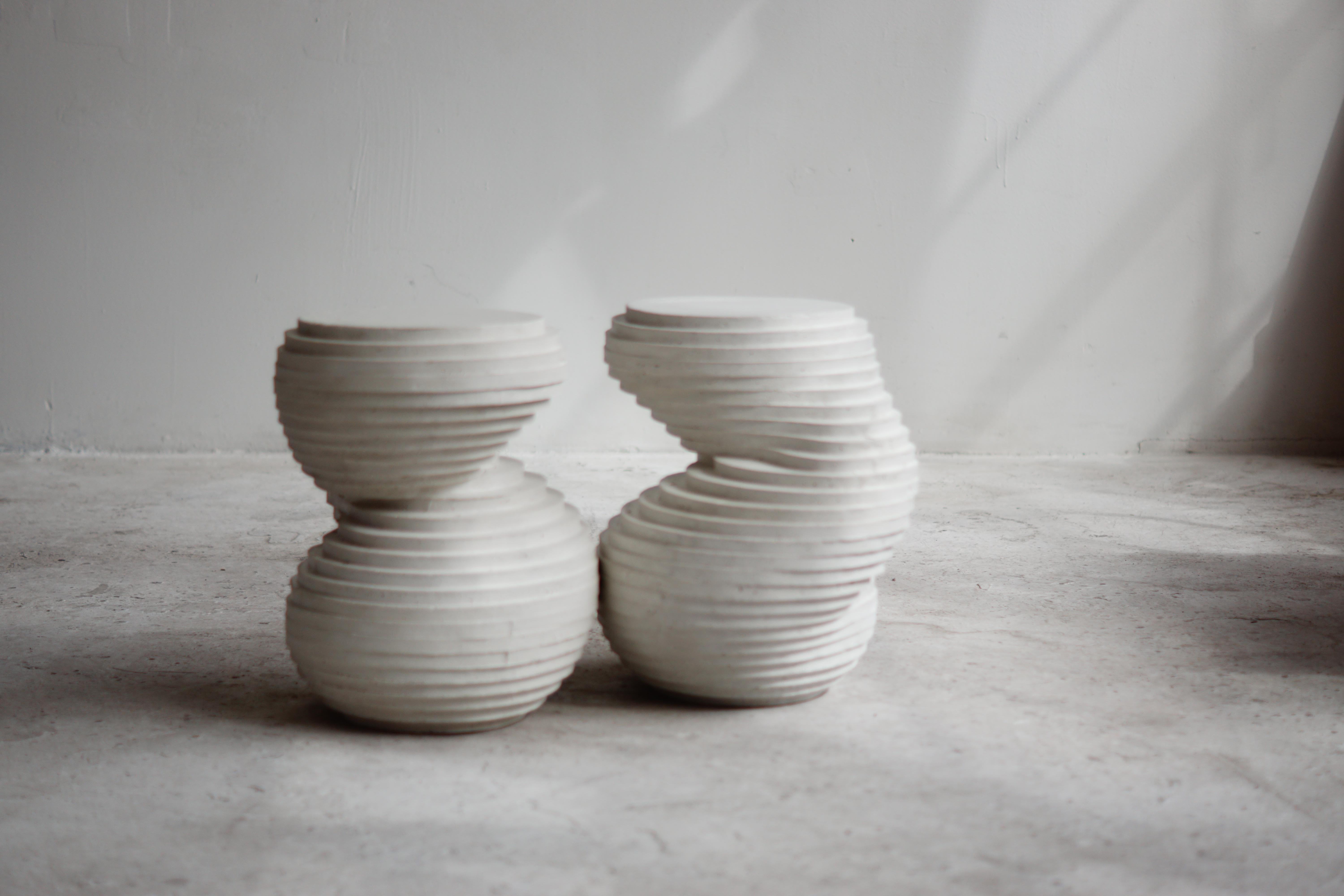 XXIe siècle et contemporain OOL 003 - Blanc en vente