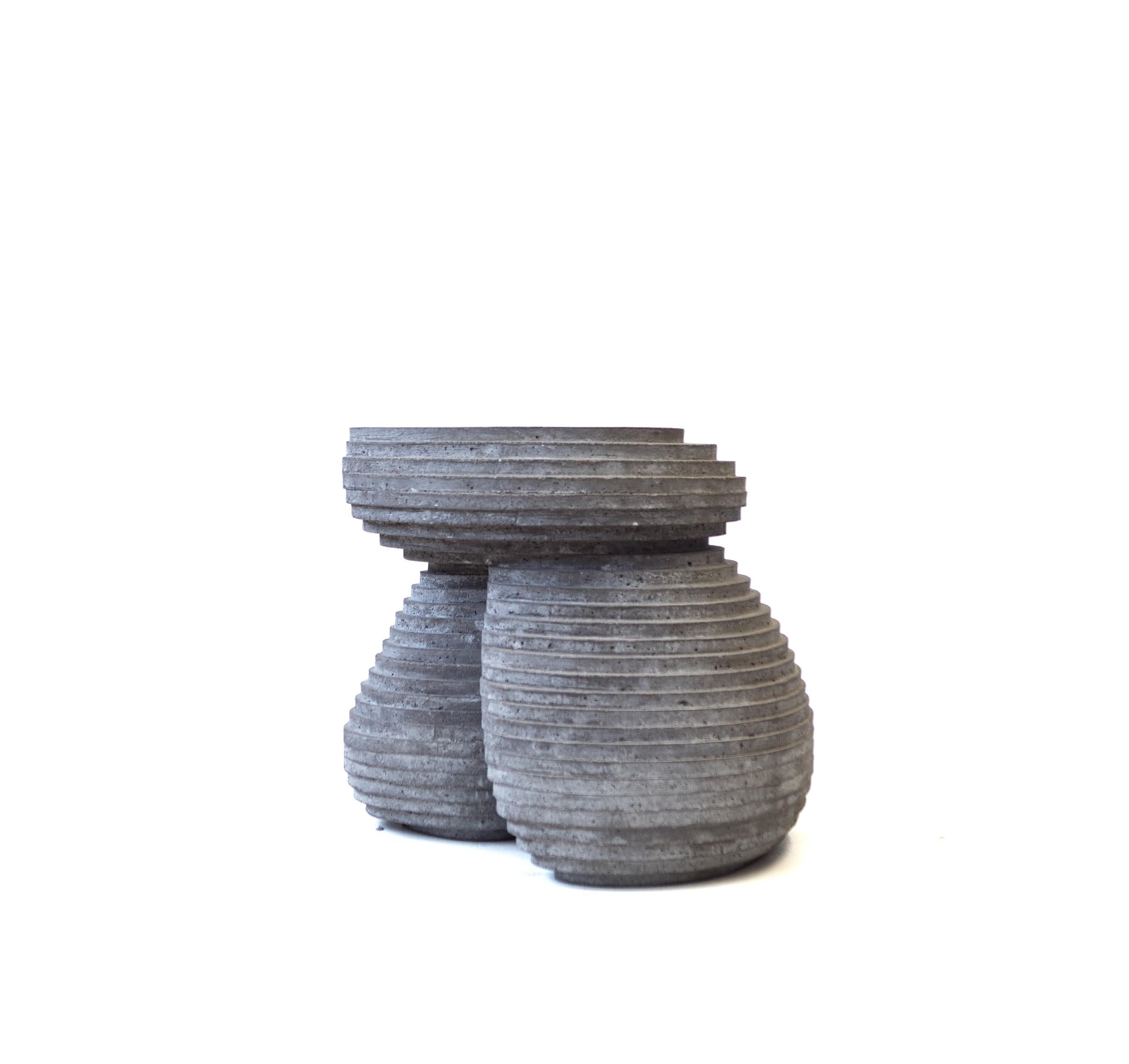 Brutalisme Tabouret 014 (st-ar-014) en vente