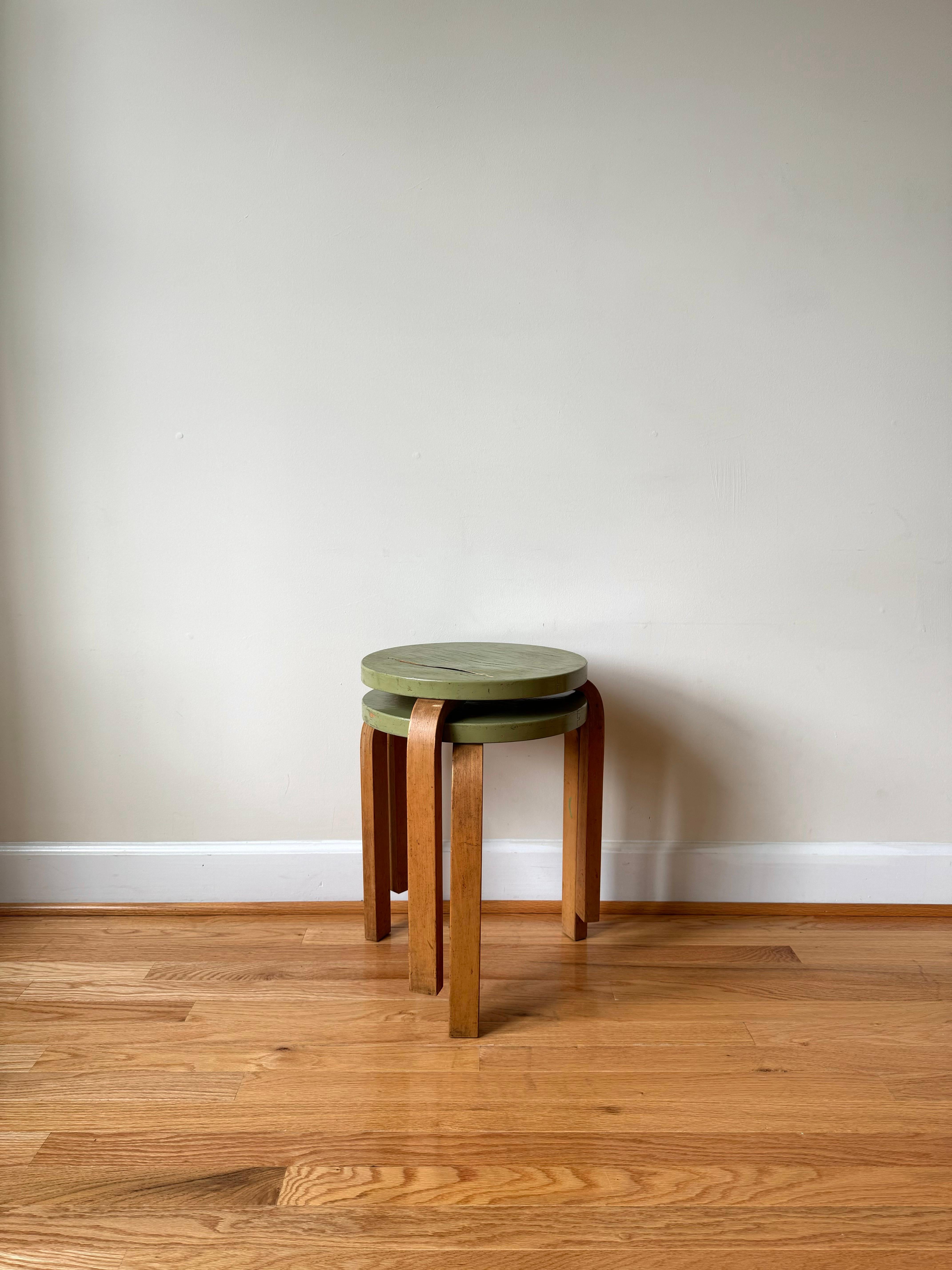 Mid-Century Modern Stool 60 with finger joint seat by Alvar Aalto for Artek, 1930-40s For Sale