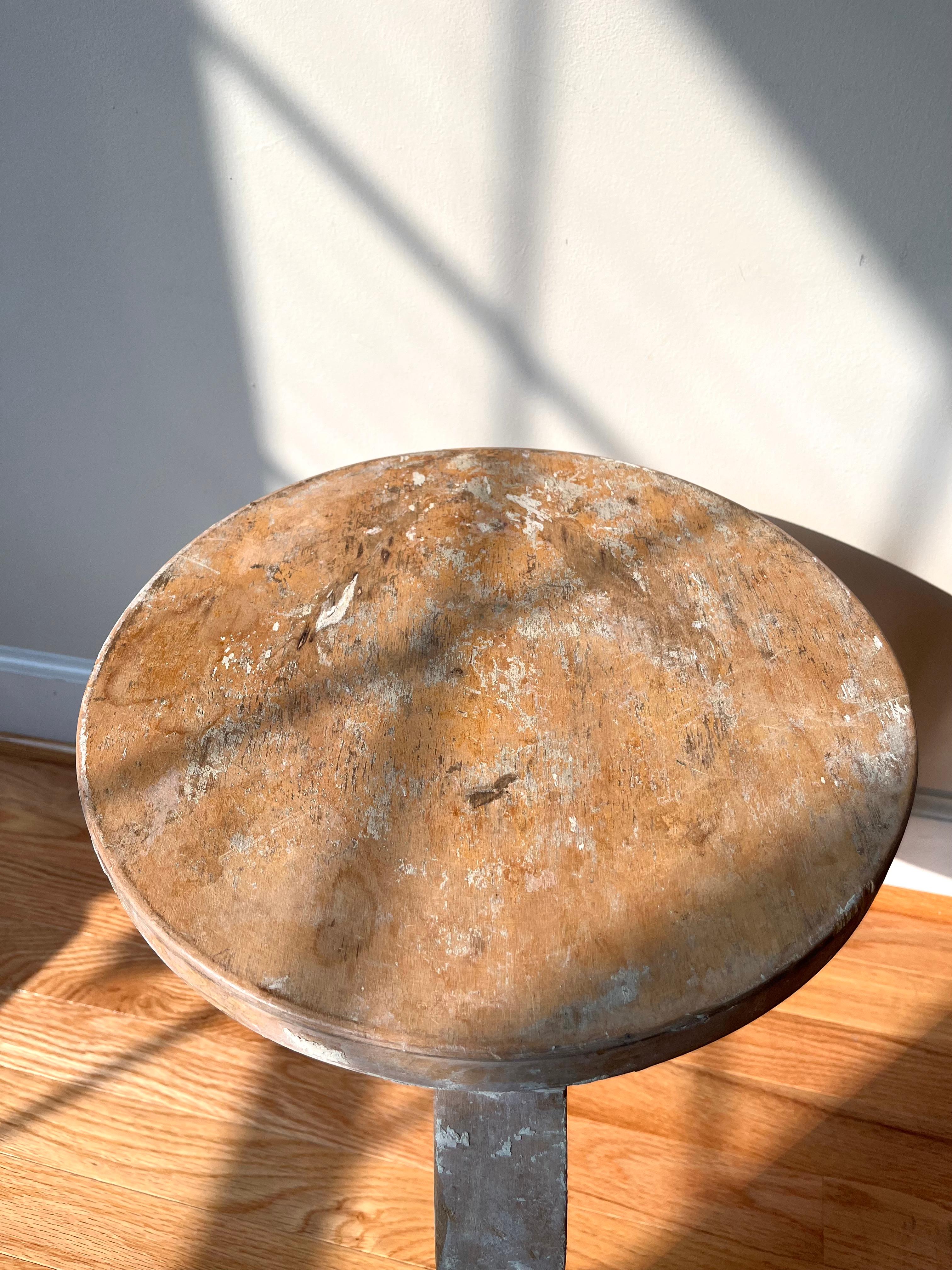 Legno curvato Sgabello 60 con seduta a incastro di Alvar Aalto per Artek (anni '50) in vendita