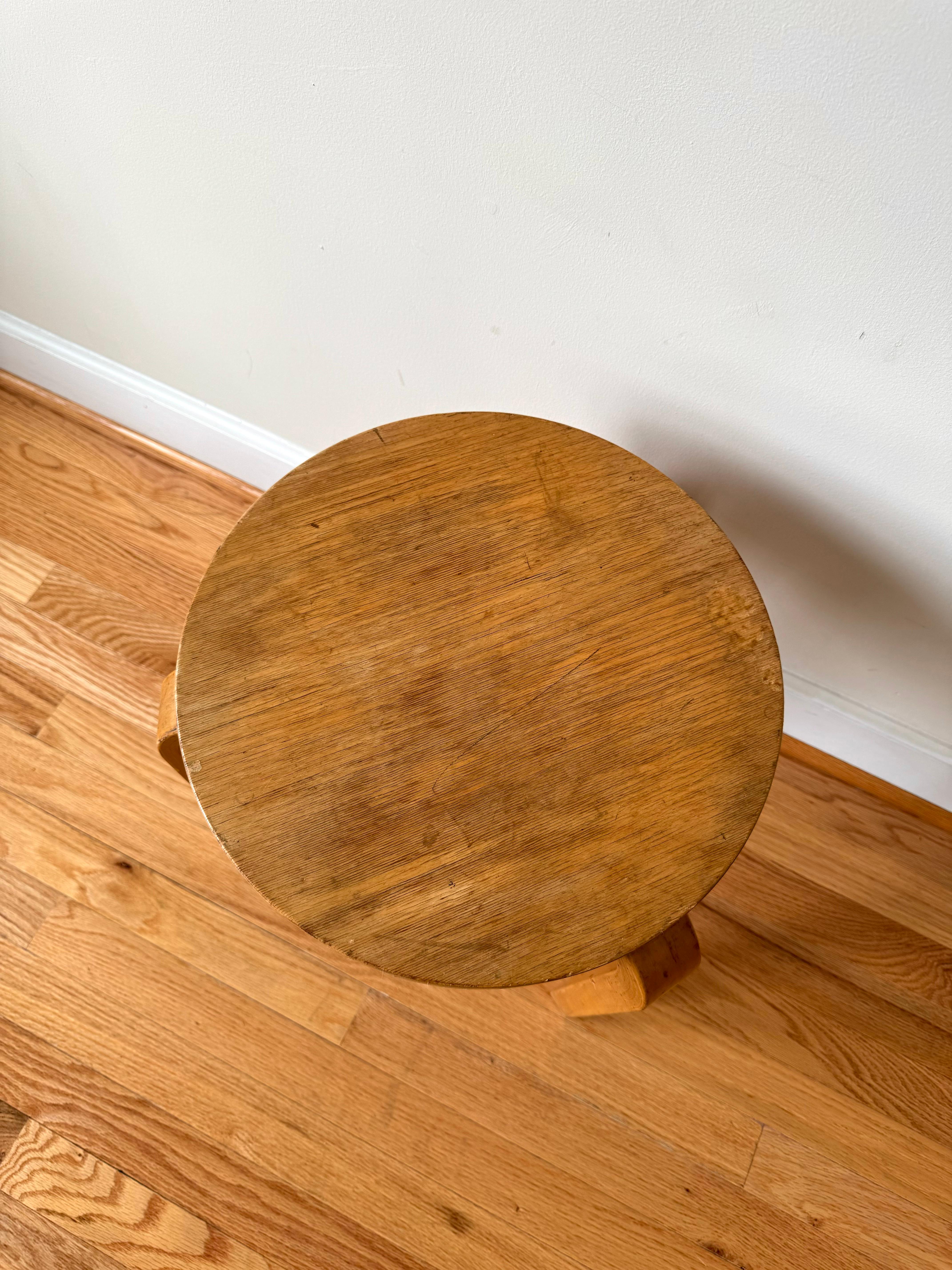 20th Century Stool 60 with finger joint seat by Alvar Aalto for Artek, 1960s For Sale