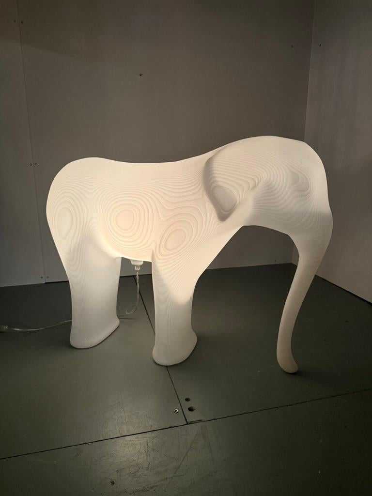 Postmoderno Sgabello e luce Elephant - Design olandese Richard Hutten per Gispen - 2008 in vendita