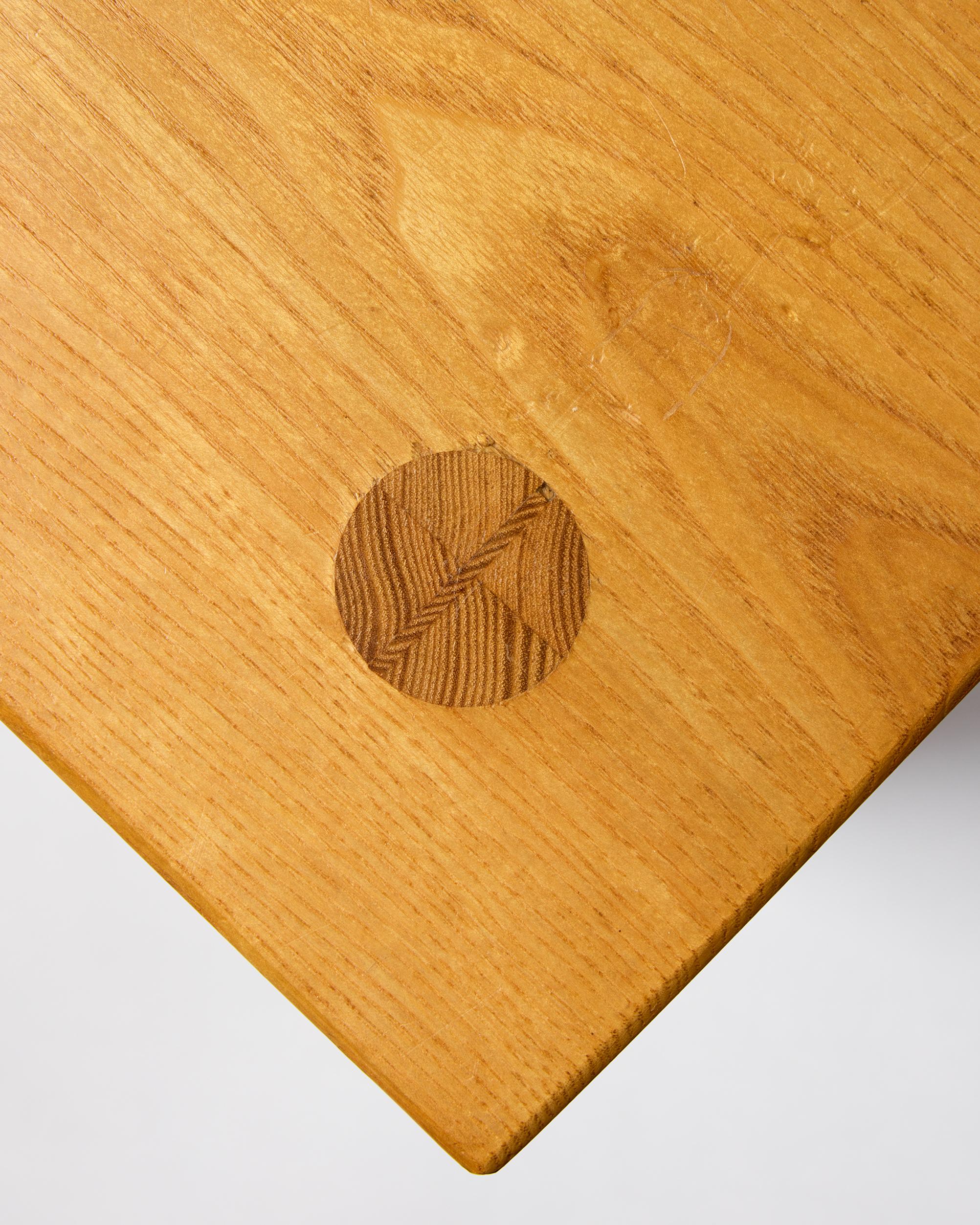 Taburete rectangular de roble de mediados de siglo Roble en venta