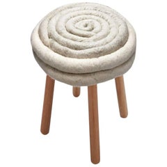 Sgabello "Bebe", Inês Schertel, Design contemporaneo brasiliano