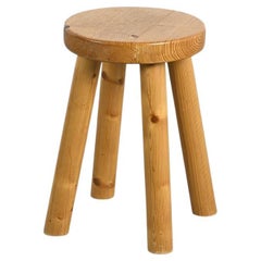 Tabouret de Charlotte Perriand pour les Arcs 1600, vers 1965