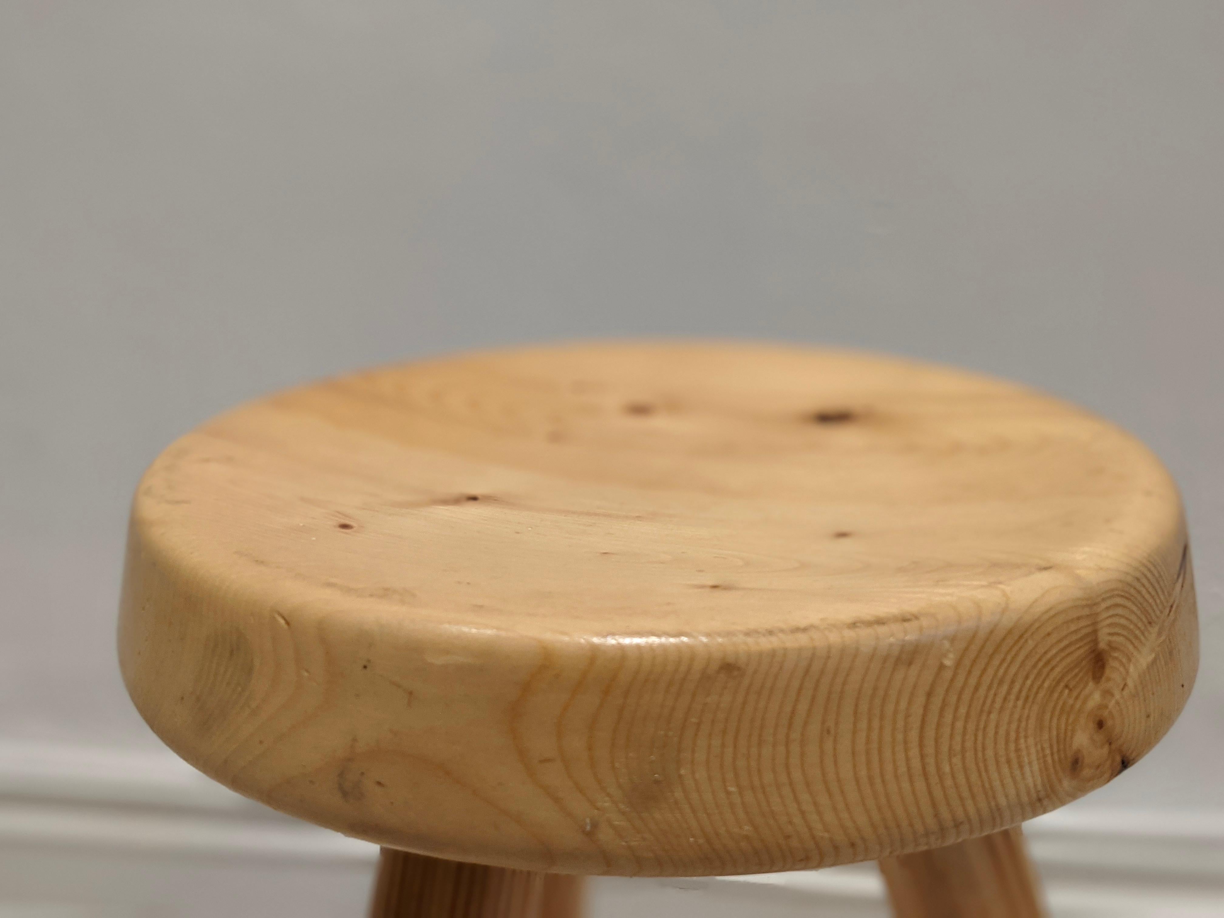 Stool by Charlotte Perriand for Les Arcs In Good Condition For Sale In lyon, FR
