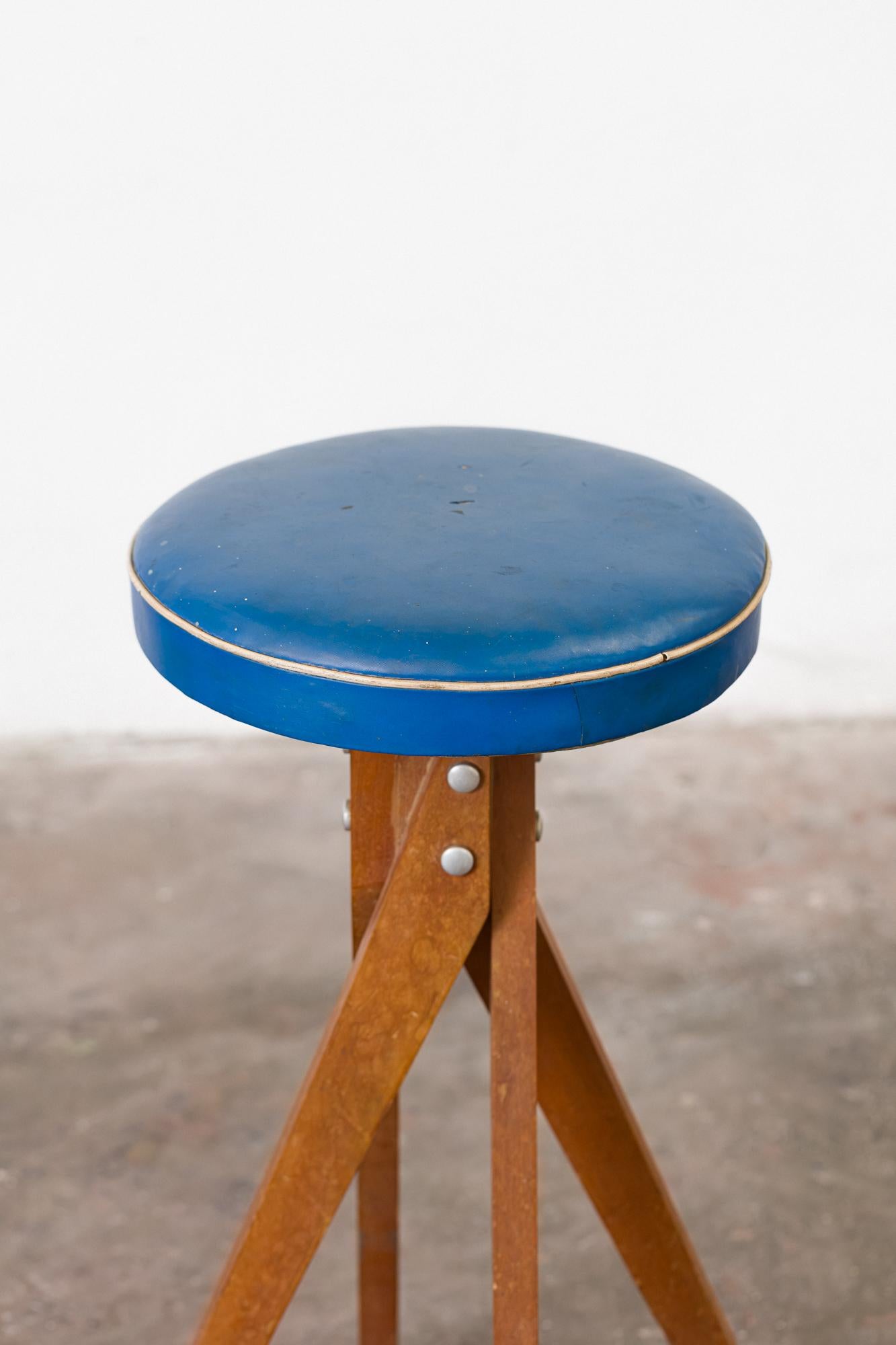 Mid-Century Modern Stool by Jose Zanine Caldas For Sale
