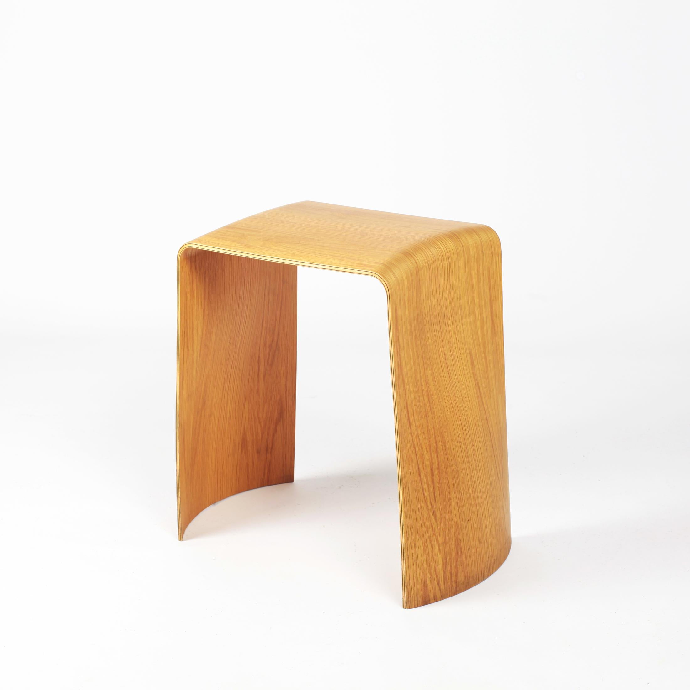 This model Wind stool was designed by Nendo in Japan for the Swedish company Swedese.
It dates from 2004.