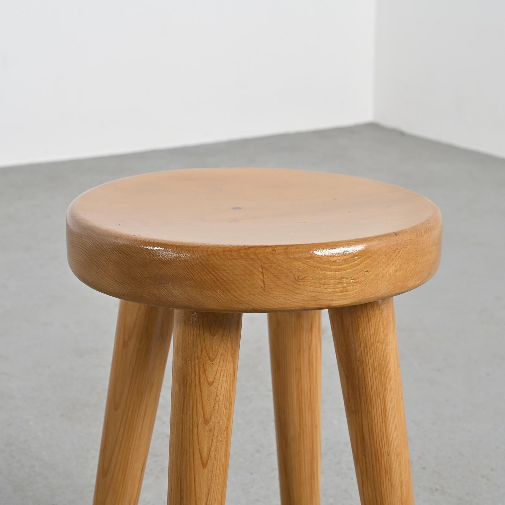 Stool by René Martin, Méribel circa 1965 In Good Condition For Sale In VILLEURBANNE, FR