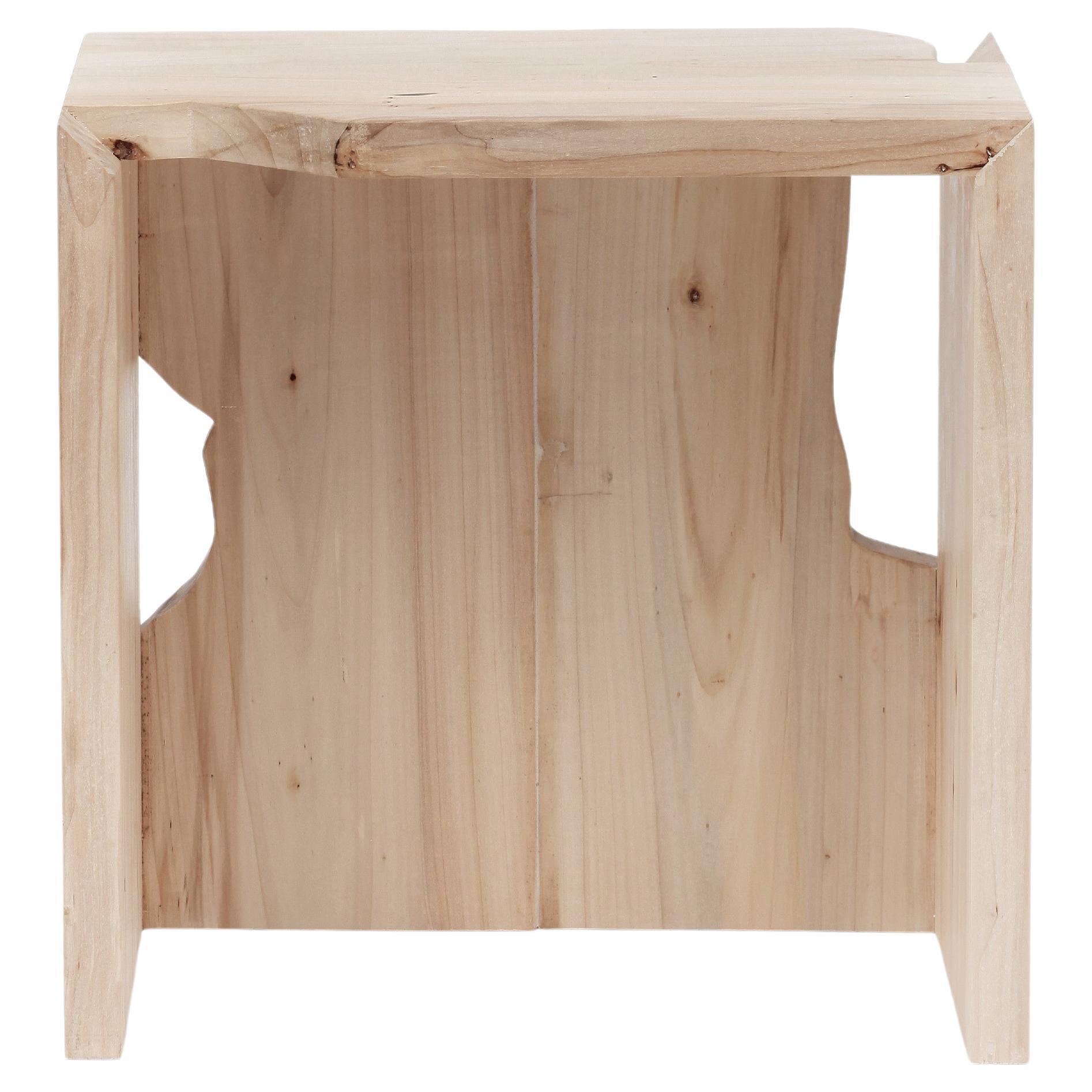 Tabouret bas fabriqué à la main avec du peuplier réutilisé de Vicent Orts en vente