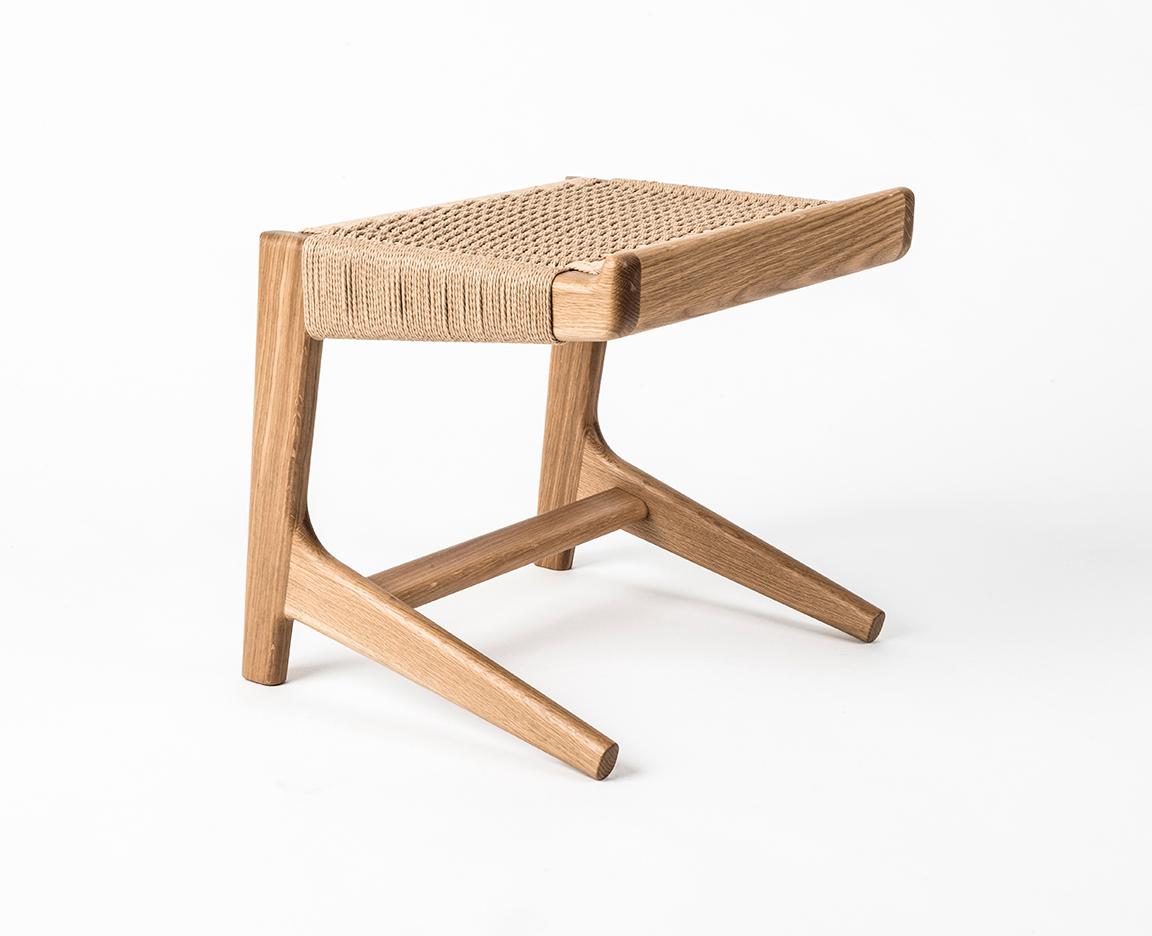 Tabouret, porte-à-faux, cordon danois, style mi-siècle moderne, bois dur, tissé, bois dur Neuf - En vente à Issaquah, WA