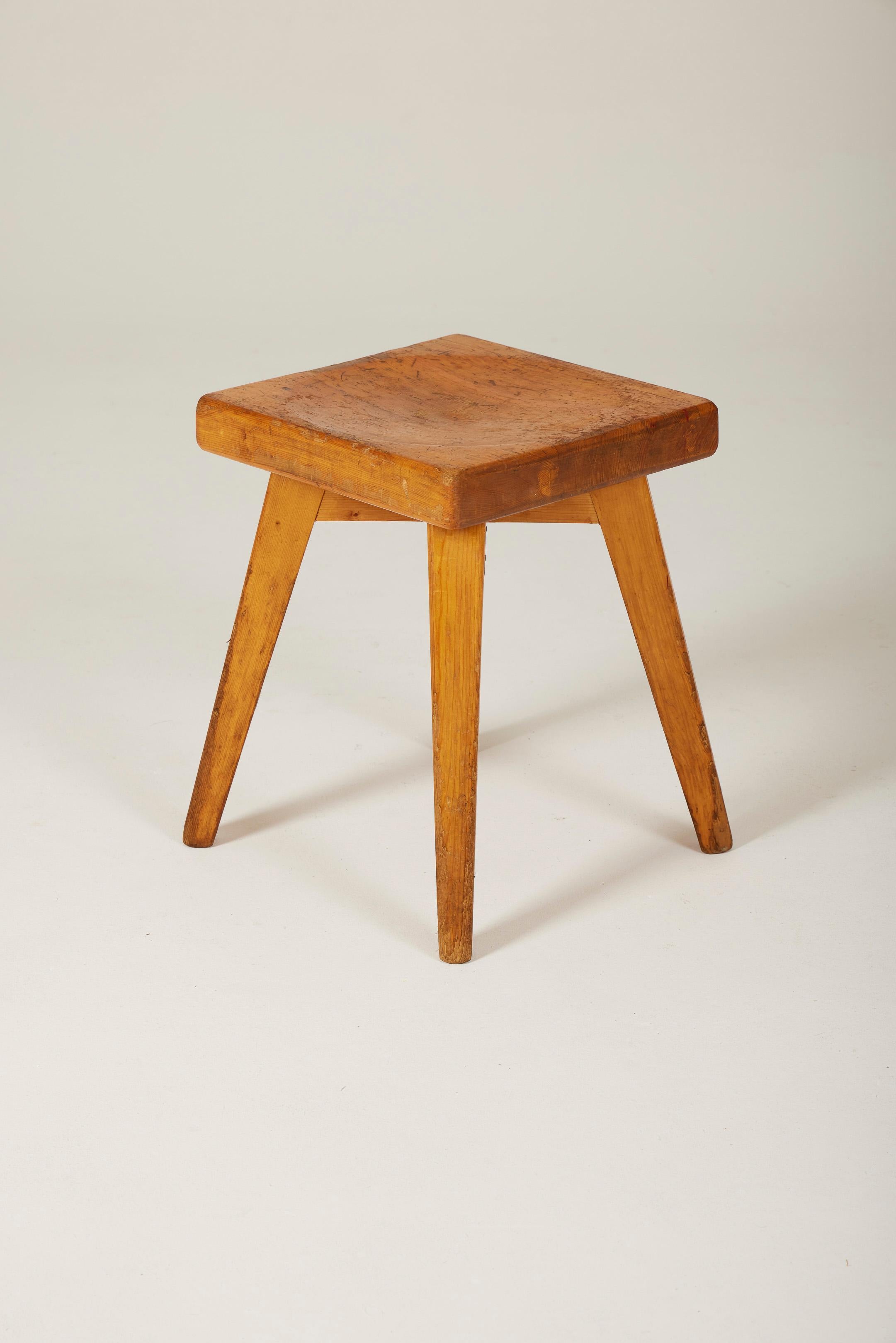 Stool by Christian Durupt, 1960s. This french designer collaborate with Charlotte Perriand. In very good condition, with very slight signs of wear 

LP1134