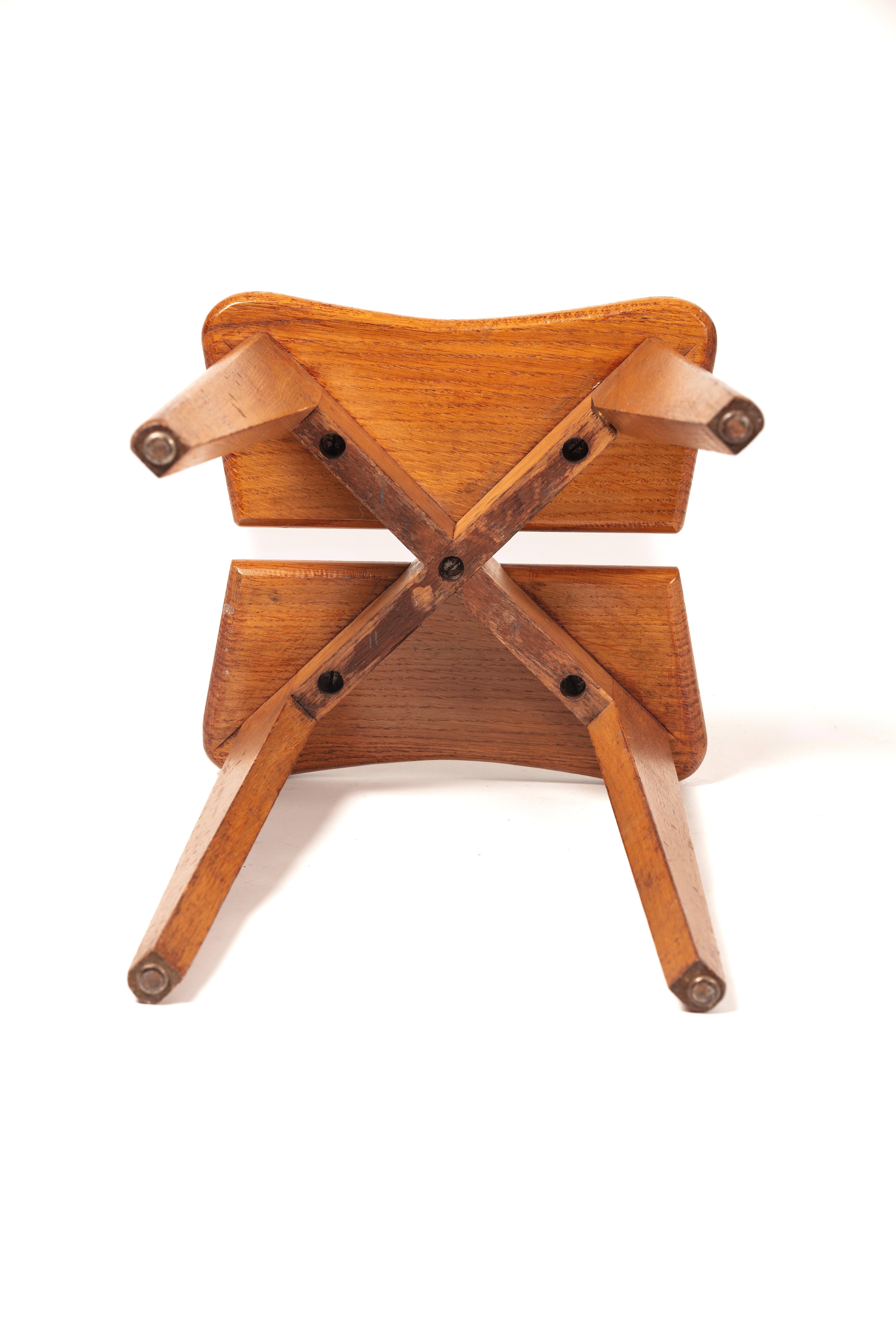 Taburete Cloverleaf de Marcel Gascoin en roble, 1950 en Bueno estado para la venta en Santa Gertrudis, Baleares