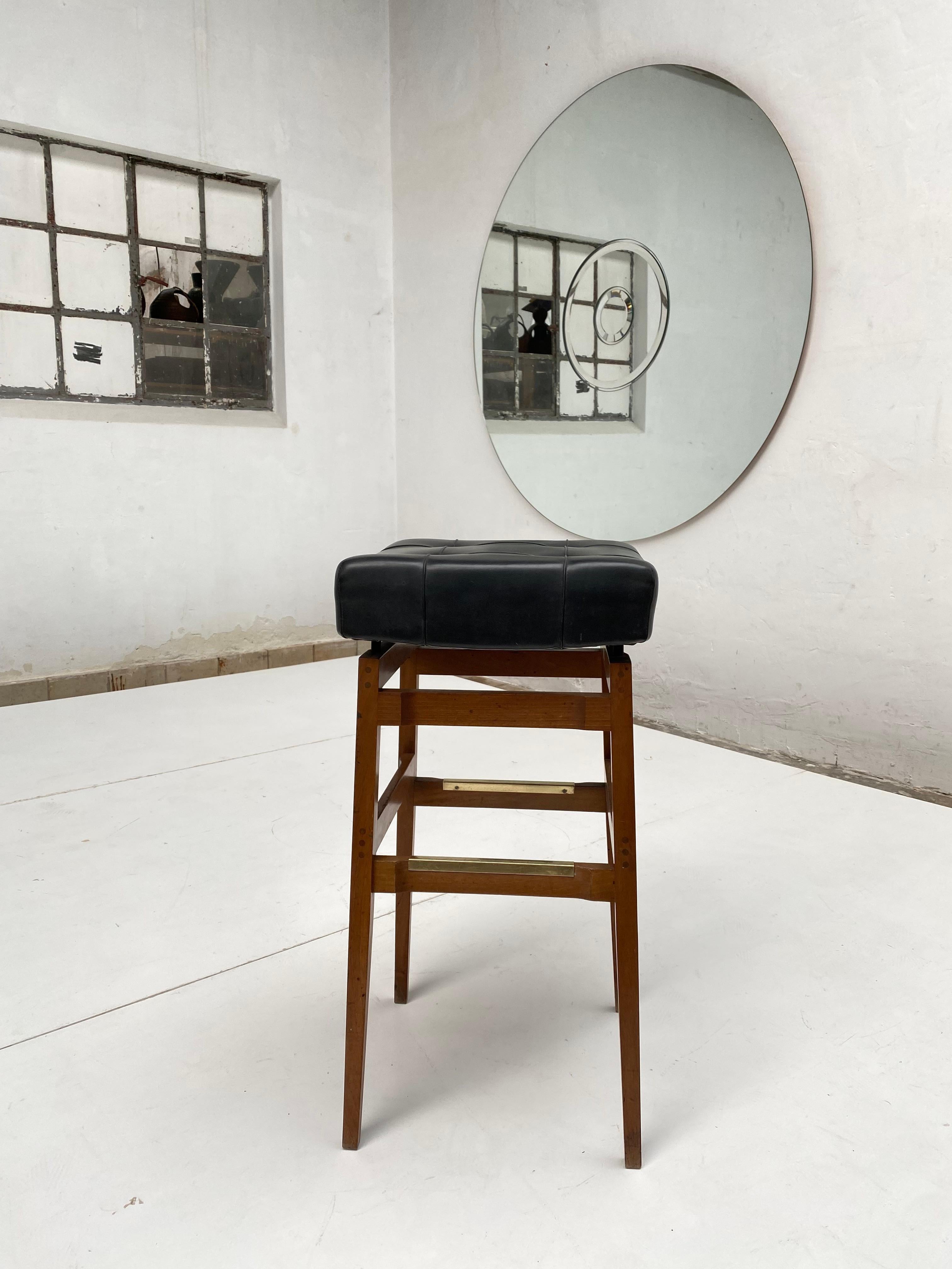 Mid-Century Modern Stool Designed by G. Frattini Cassina from Hotel Parco Dei Principi, Published For Sale