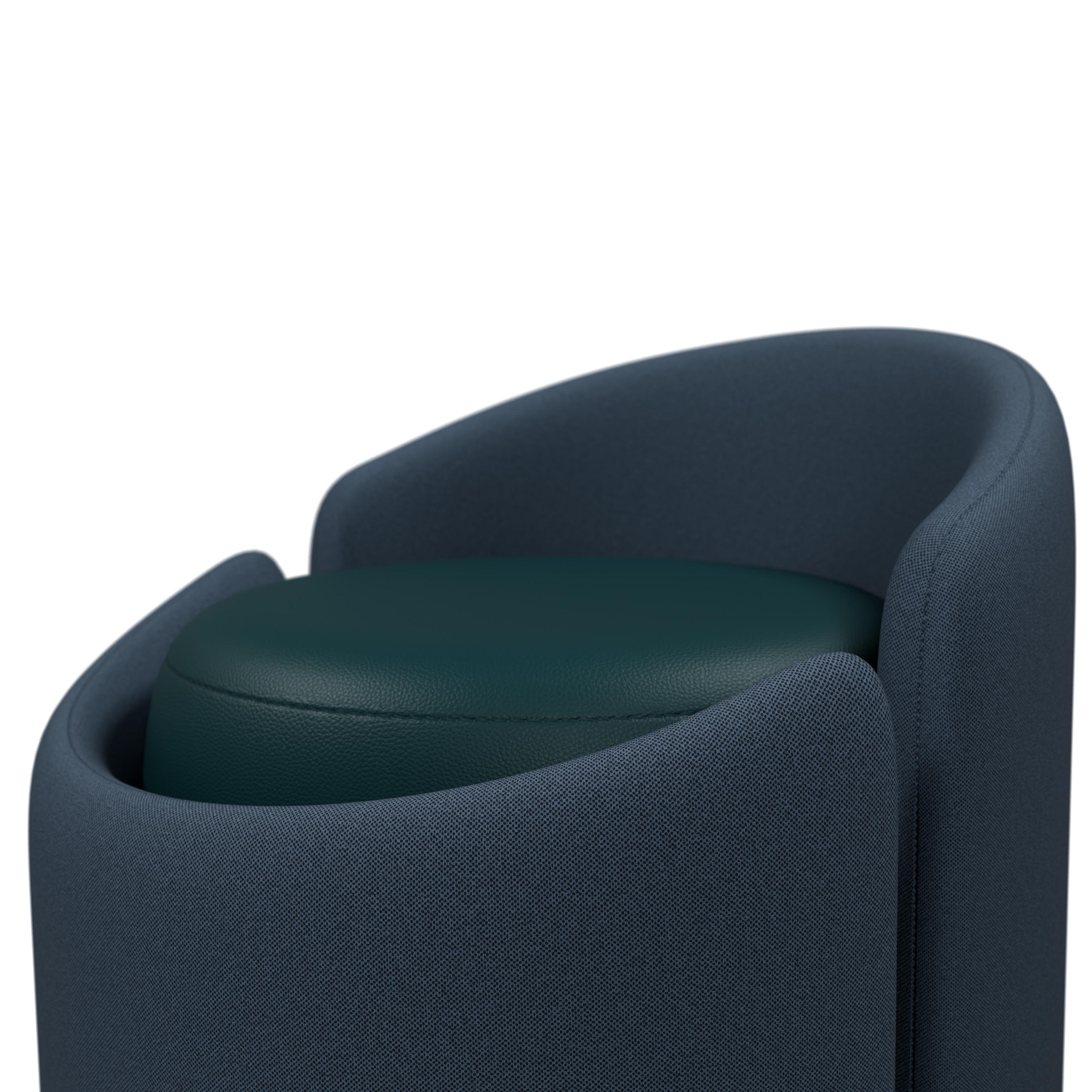 Taburete Doppia Easy Clean Noche Piel azul y pavo real hecho a mano por Murmurio en Nuevo estado para la venta en Lordelo, PT