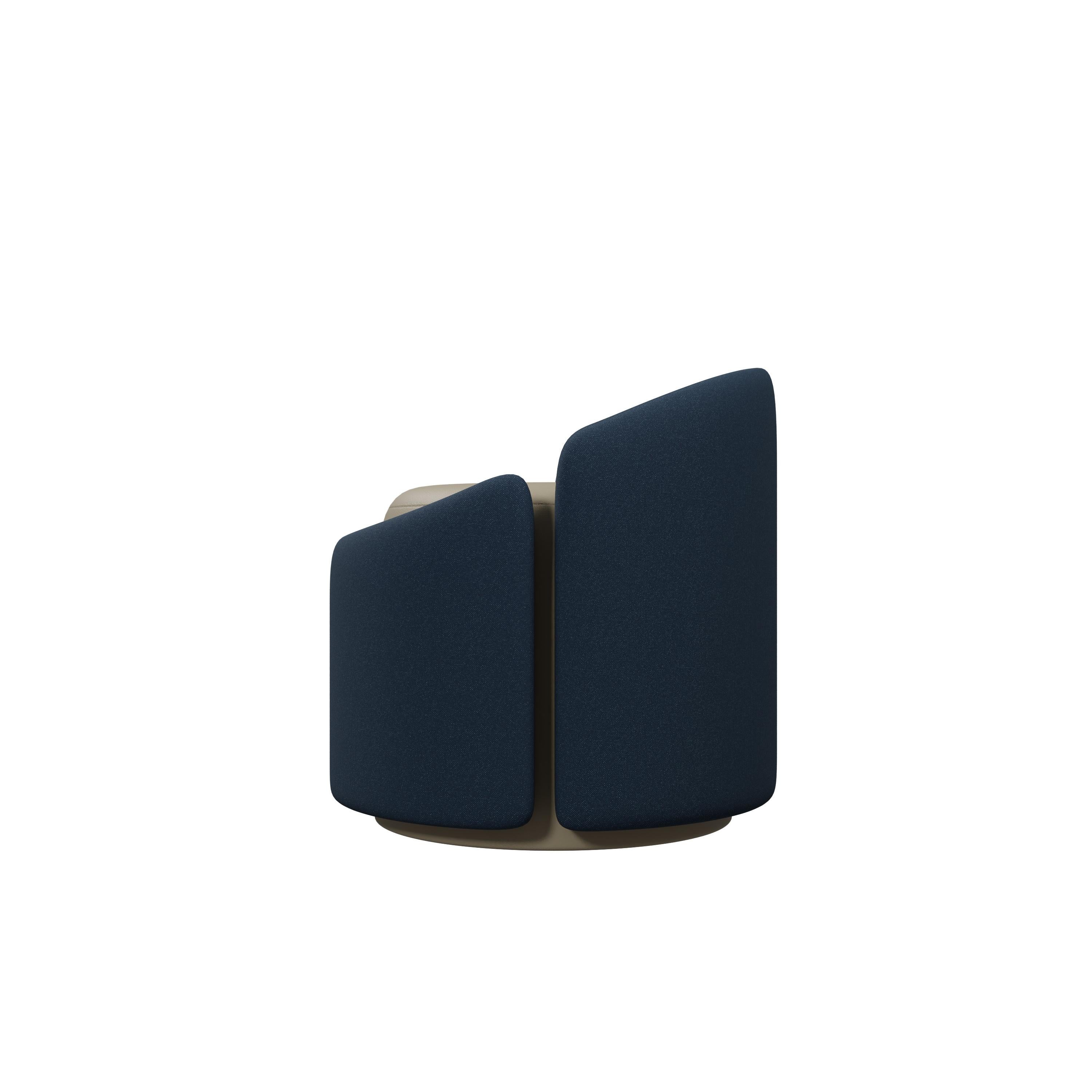 Contemporary Stool Doppia in Denim fabric and Nude leather handcrafted by Murmurio For Sale