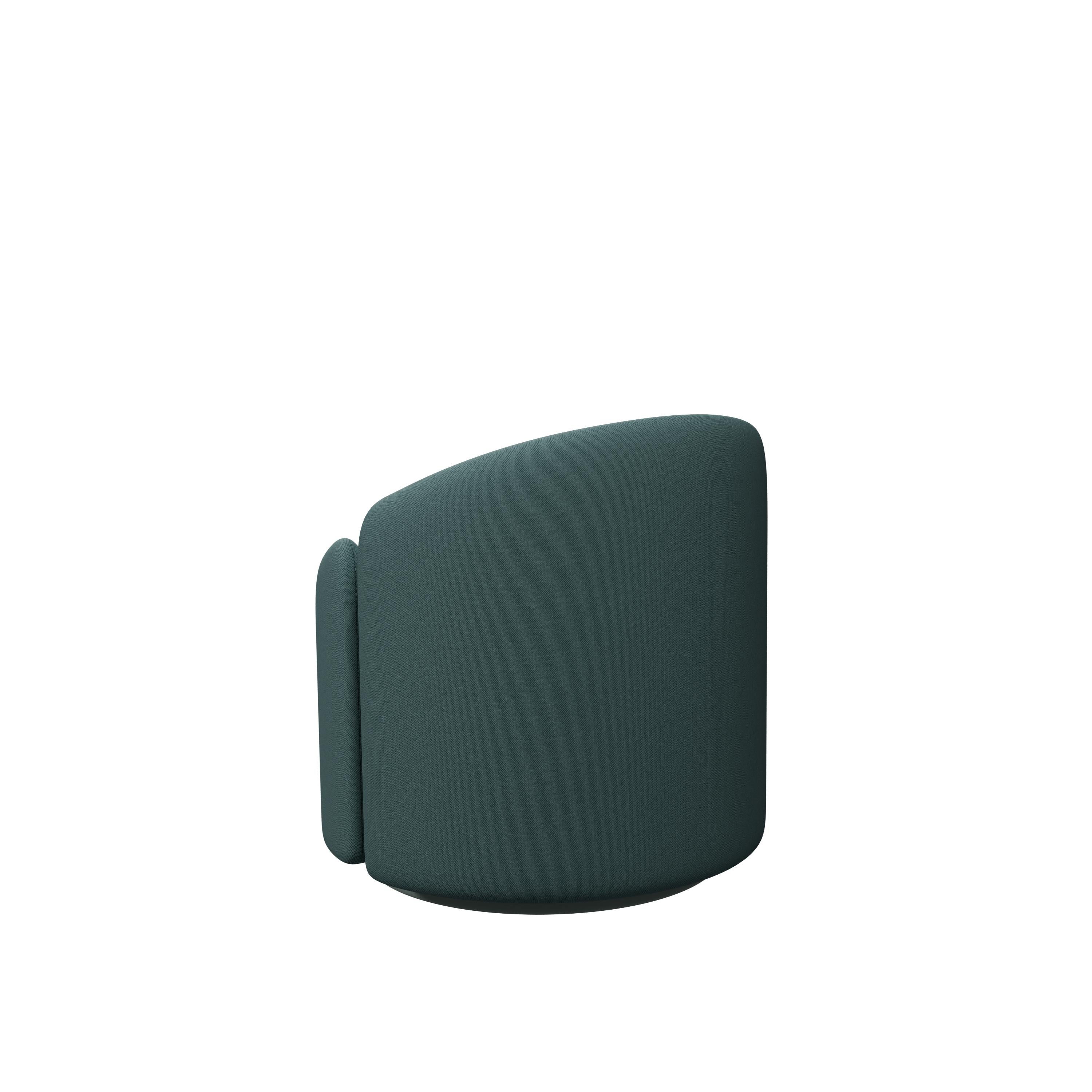 Moderne Stool Doppia in Easy Clean Denim and Oxide leather handcrafted by Murmurio en vente