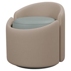 Stool Doppia in Easy Clean Ivory and Oxide leather handcrafted by Murmurio