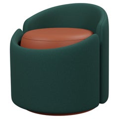 Sgabello Doppia in tessuto verde mare e pelle vegana corallo realizzato a mano da Fabrice