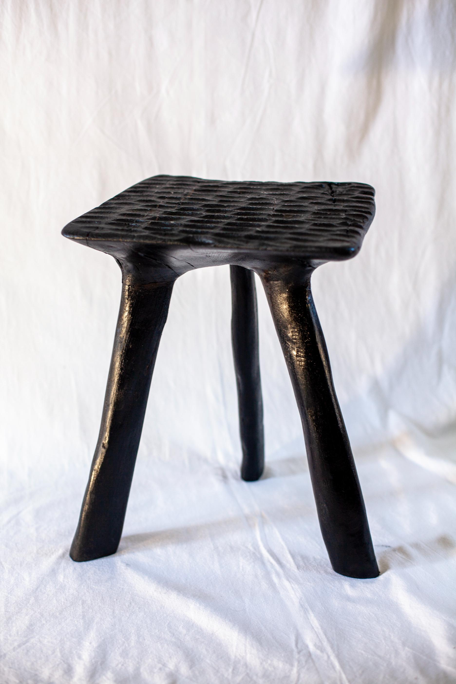 Stool Eclipse 4 by Antoine Maurice
Dimensions: W 40 x D 30 x H 50 cm
Materials: Solid oak beams, assembled, carved and burned


Ethnic-inspired, the Eclipse range of furniture gives pride of place to primitive lines… as well as recycled