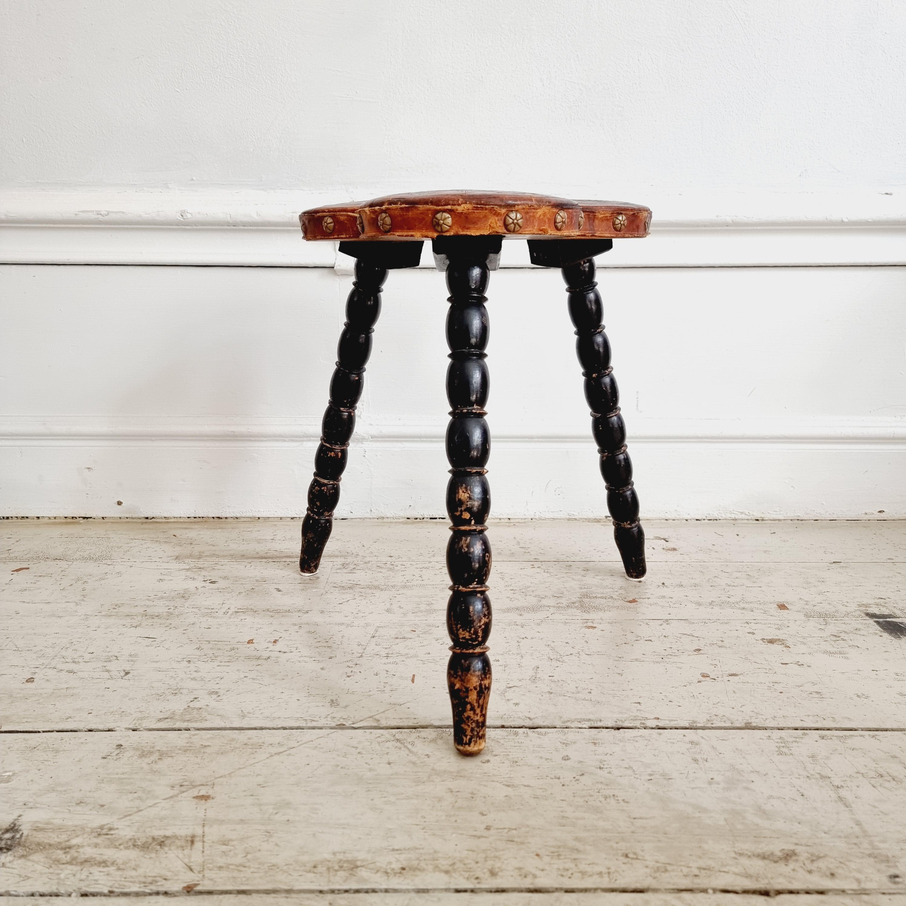 Stool, embossed leather, by Frohm Båstad, early 1900s For Sale 1