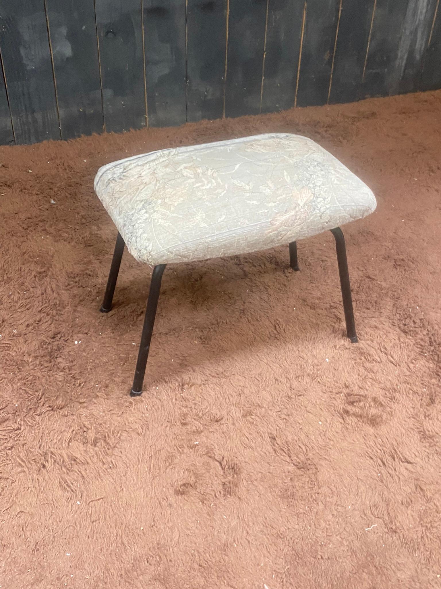 Mid-Century Modern Stool French Design of the 1950s by Pierre Guariche for Meurop For Sale