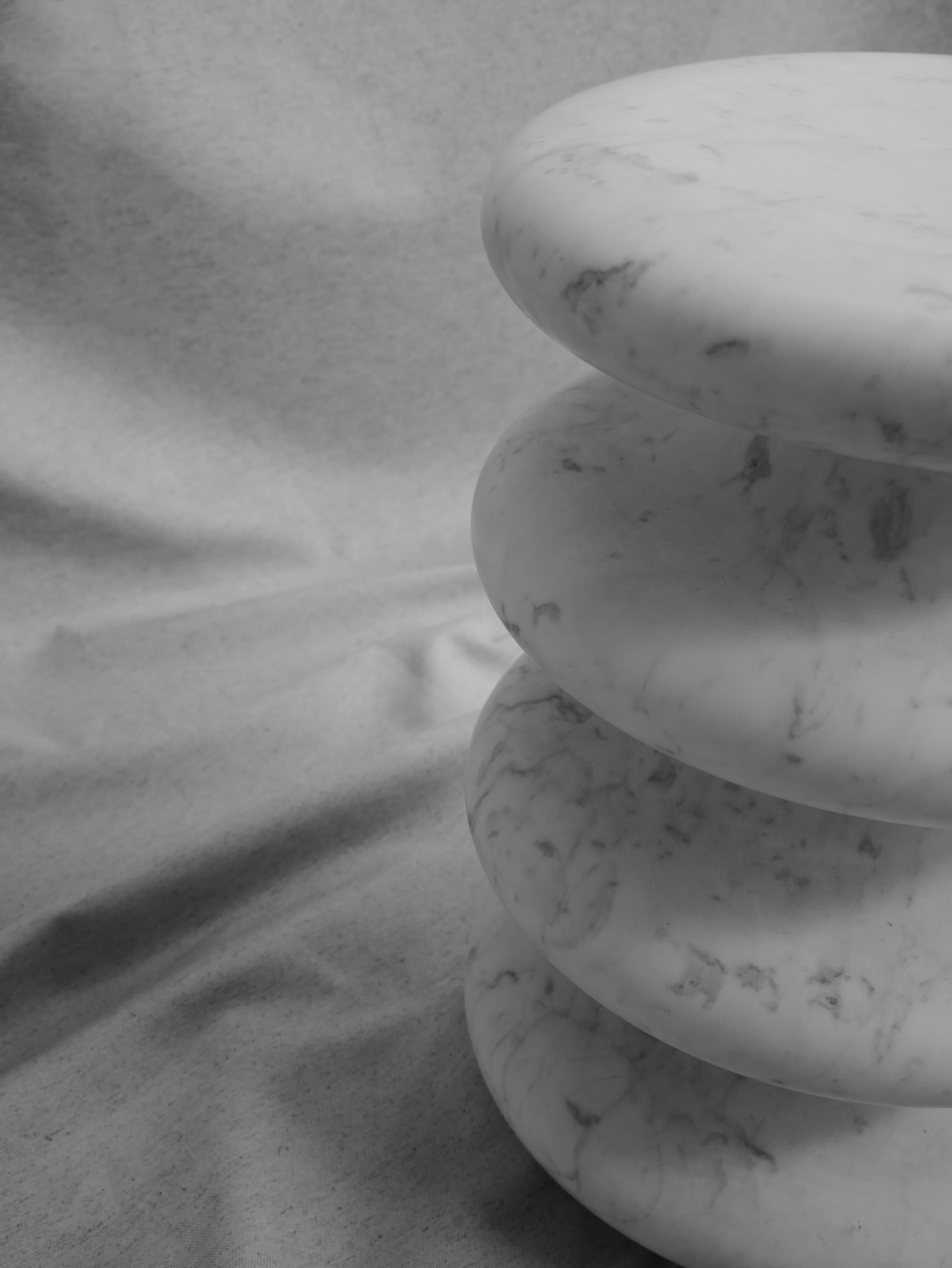 Moderno Stool I in Carrara marble by Patrick Laroche in vendita