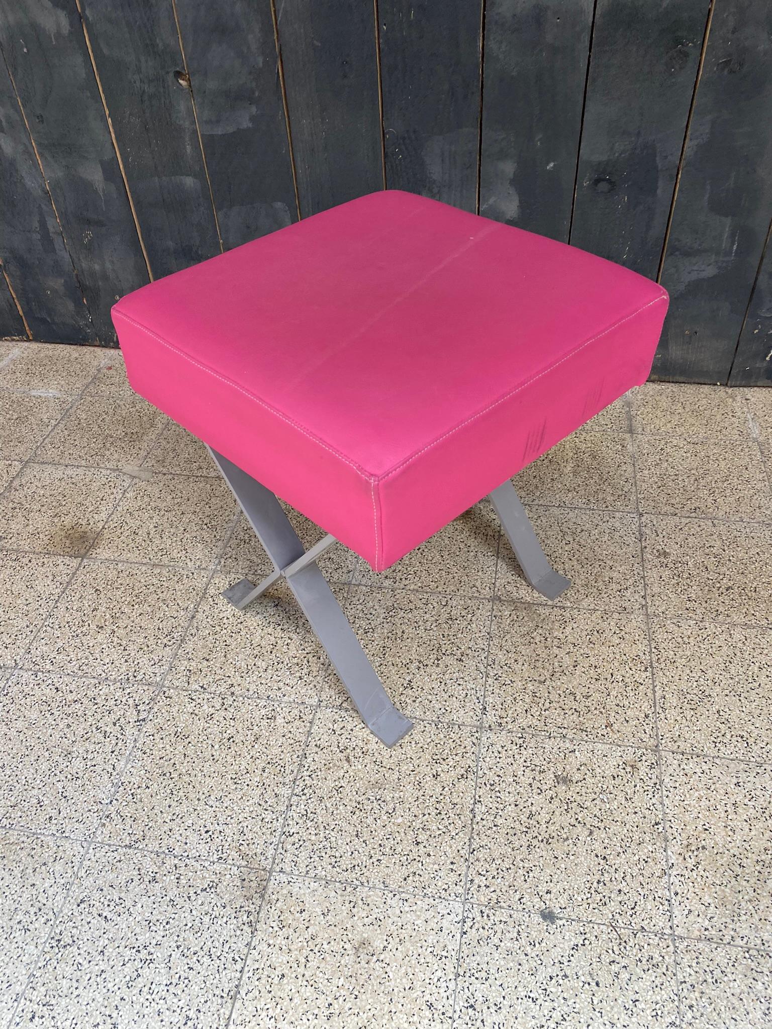 Mid-Century Modern  Stool in lacquered Cast Aluminum and Leatherette, circa 1970 For Sale