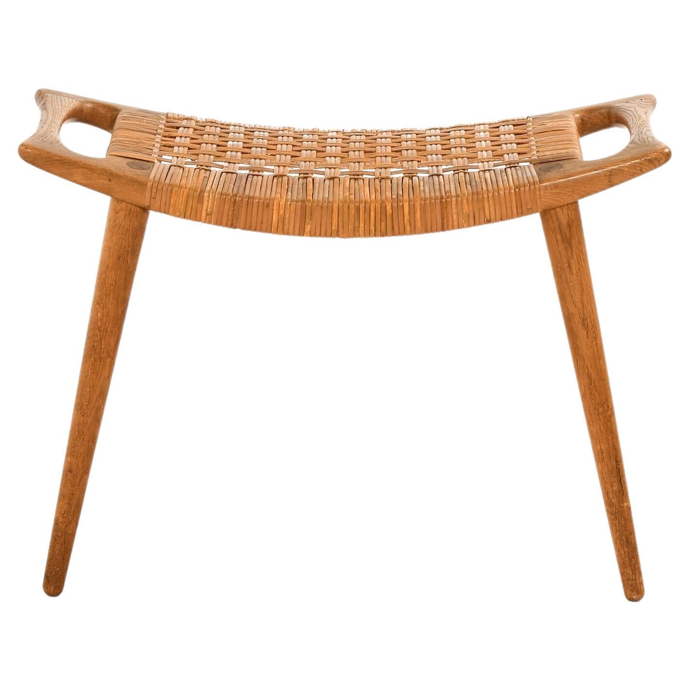 Sgabello in Oak e canna intrecciata di Hans Wegner, 1954