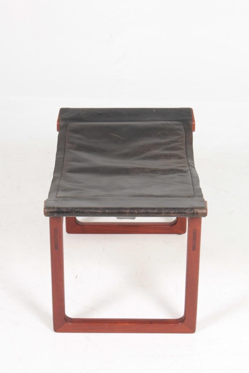 Stool in Patinated Leather Designed by Ejner Larsen & Bender Madsen, 1950s In Good Condition In Lejre, DK