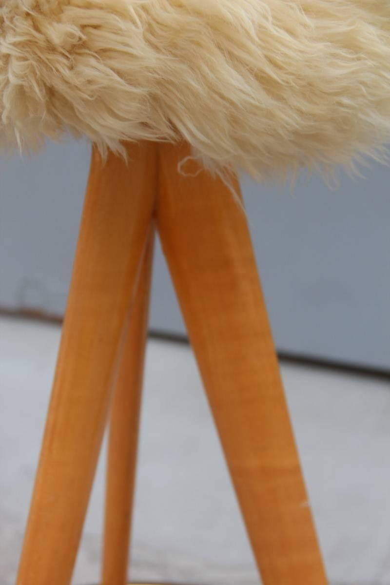 Stool in Sheepskin Wood and Brass Design Italian Mid-century Modern In Good Condition For Sale In Palermo, Sicily
