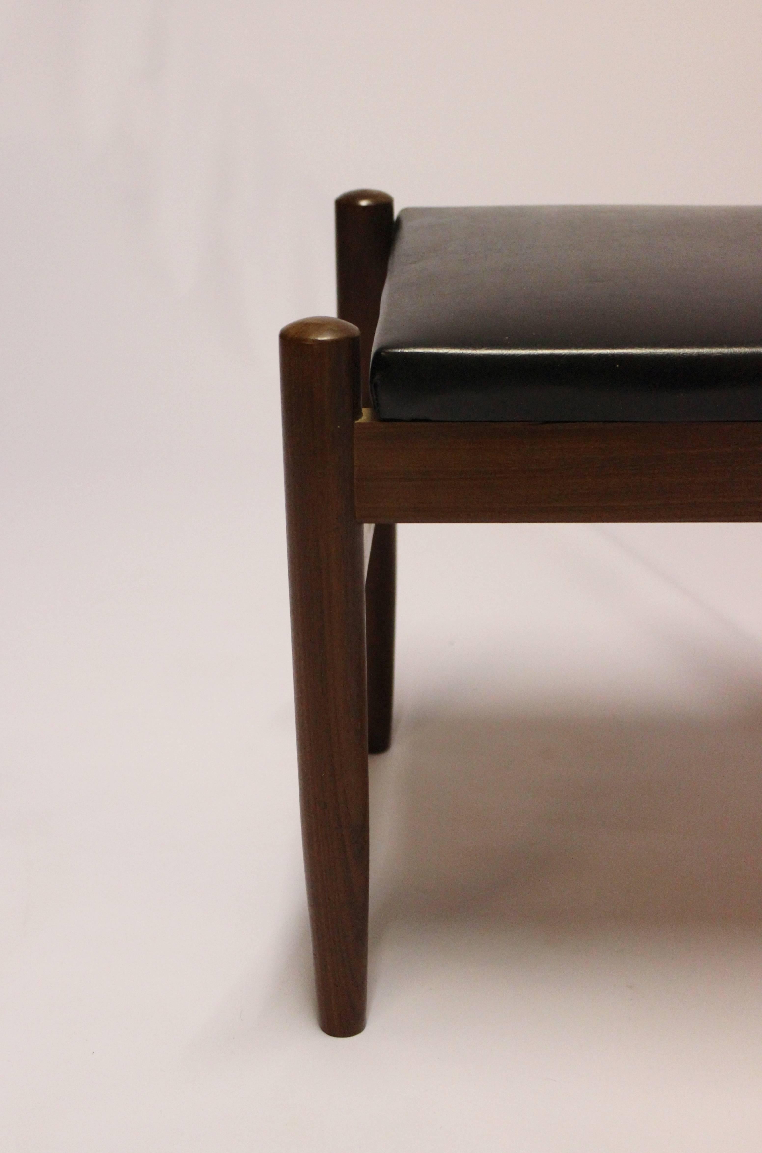 Stool in Teak with Black Classic Leather of Danish Design, 1960s In Good Condition In Lejre, DK