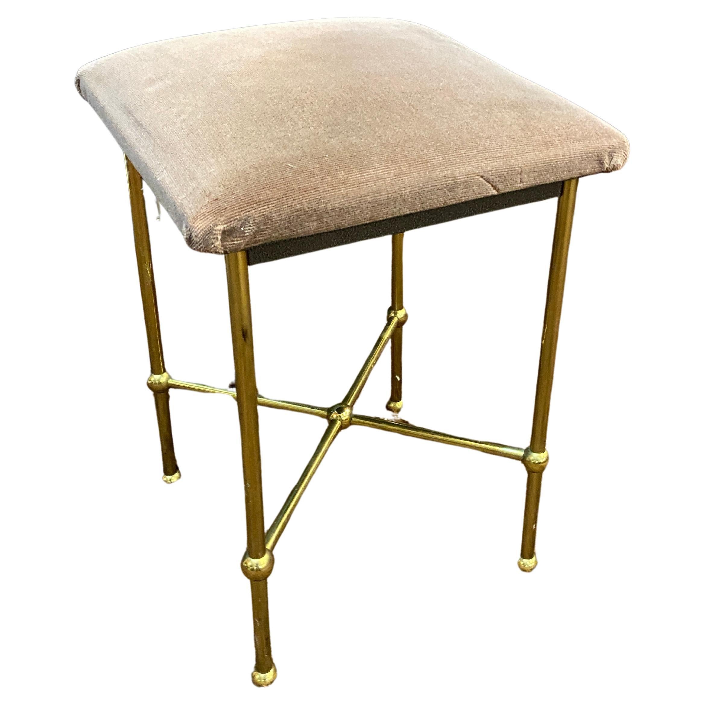 Mid-Century Modern stool in the Baguès style, Jansen, high quality brass base For Sale