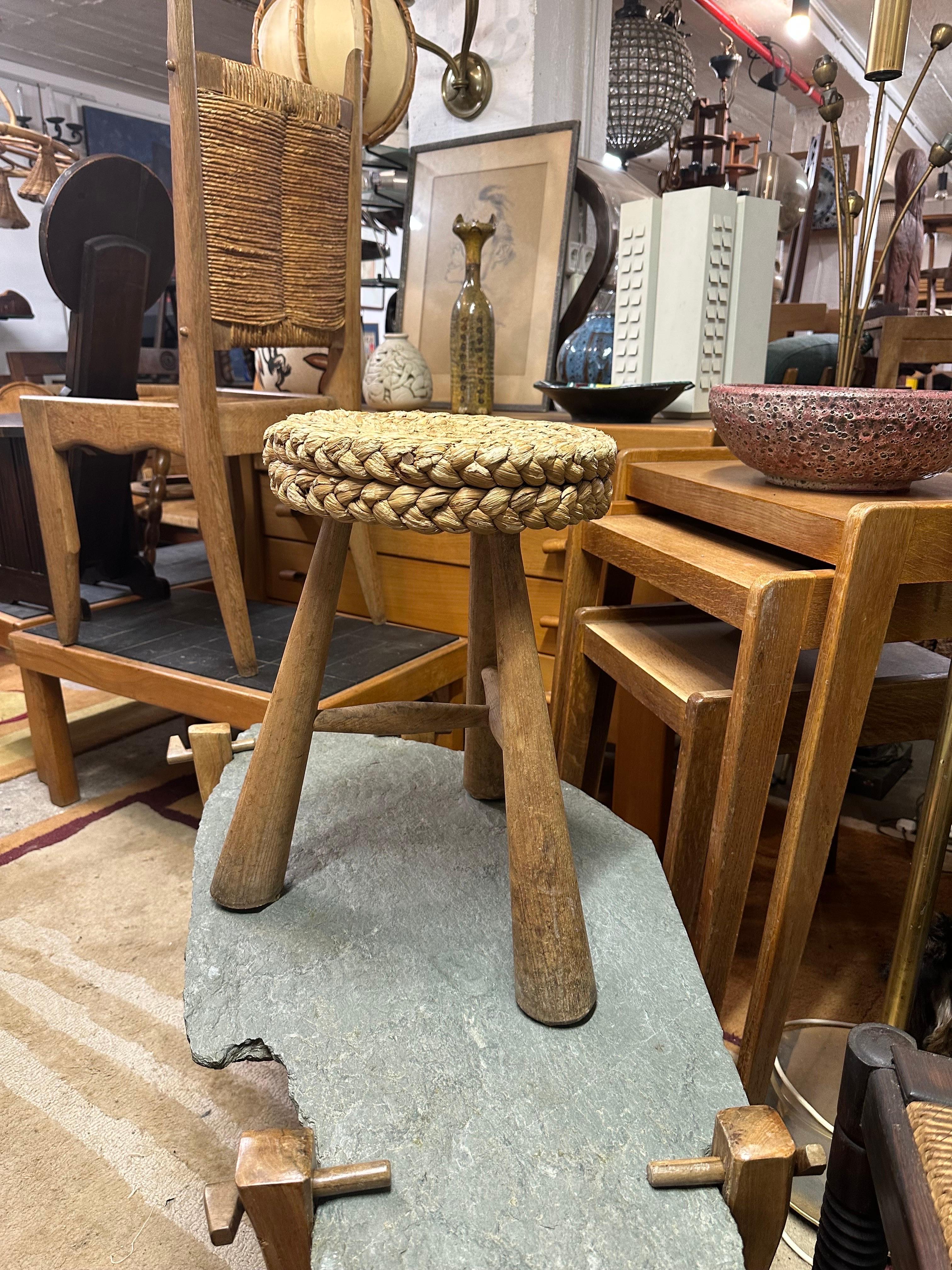 French Stool in wood and raffia For Sale