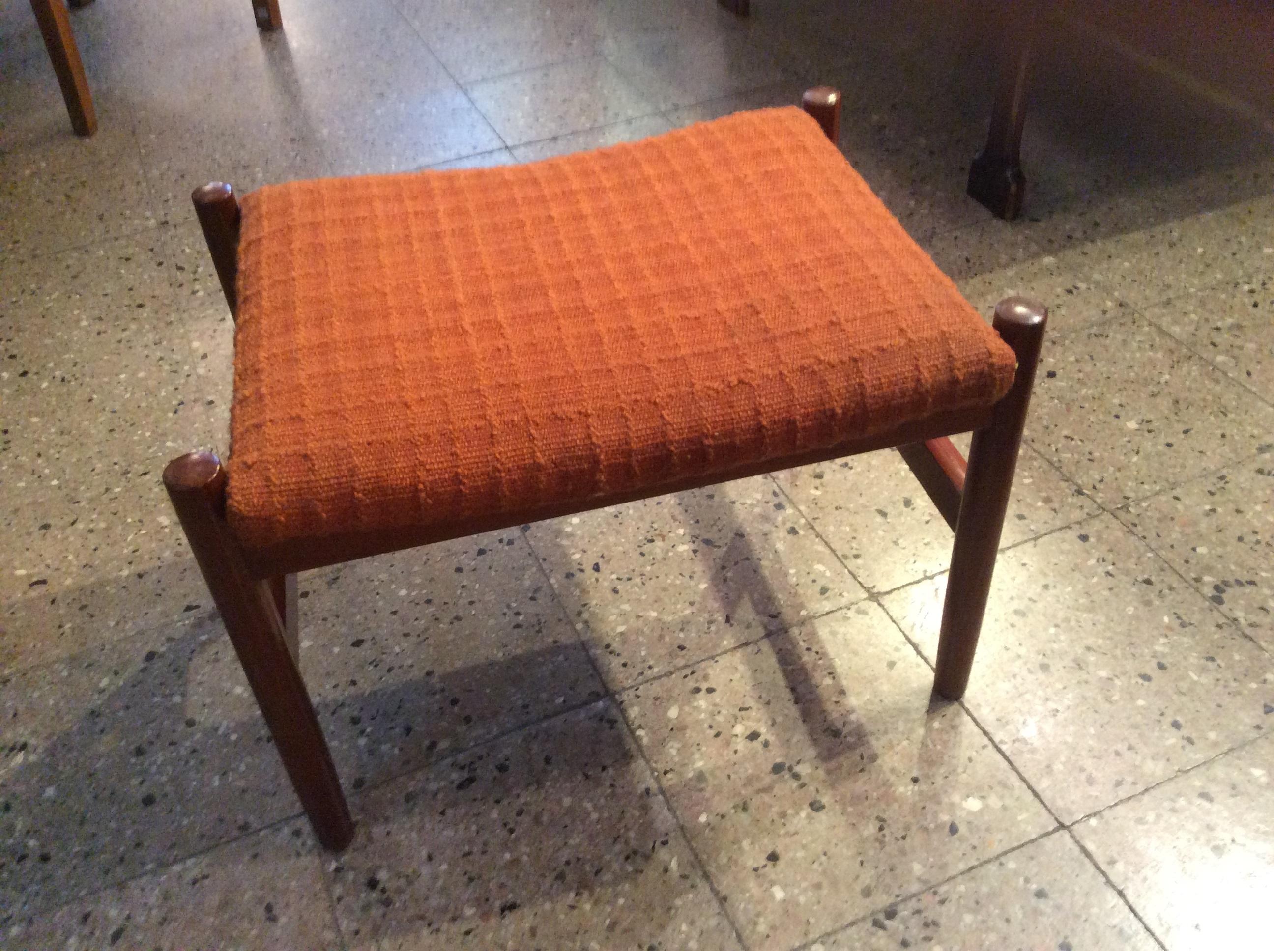 Stool / Sign: Denmark

You want to live in the golden years, this is the stool that your project needs.
We have specialized in the sale of Art Deco and Art Nouveau styles since 1982.
Pushing the button that reads 'View All From Seller'. And you can